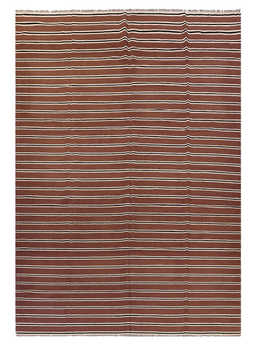 Scandinavian Kilim Rug - Size: 427 x 298 cm