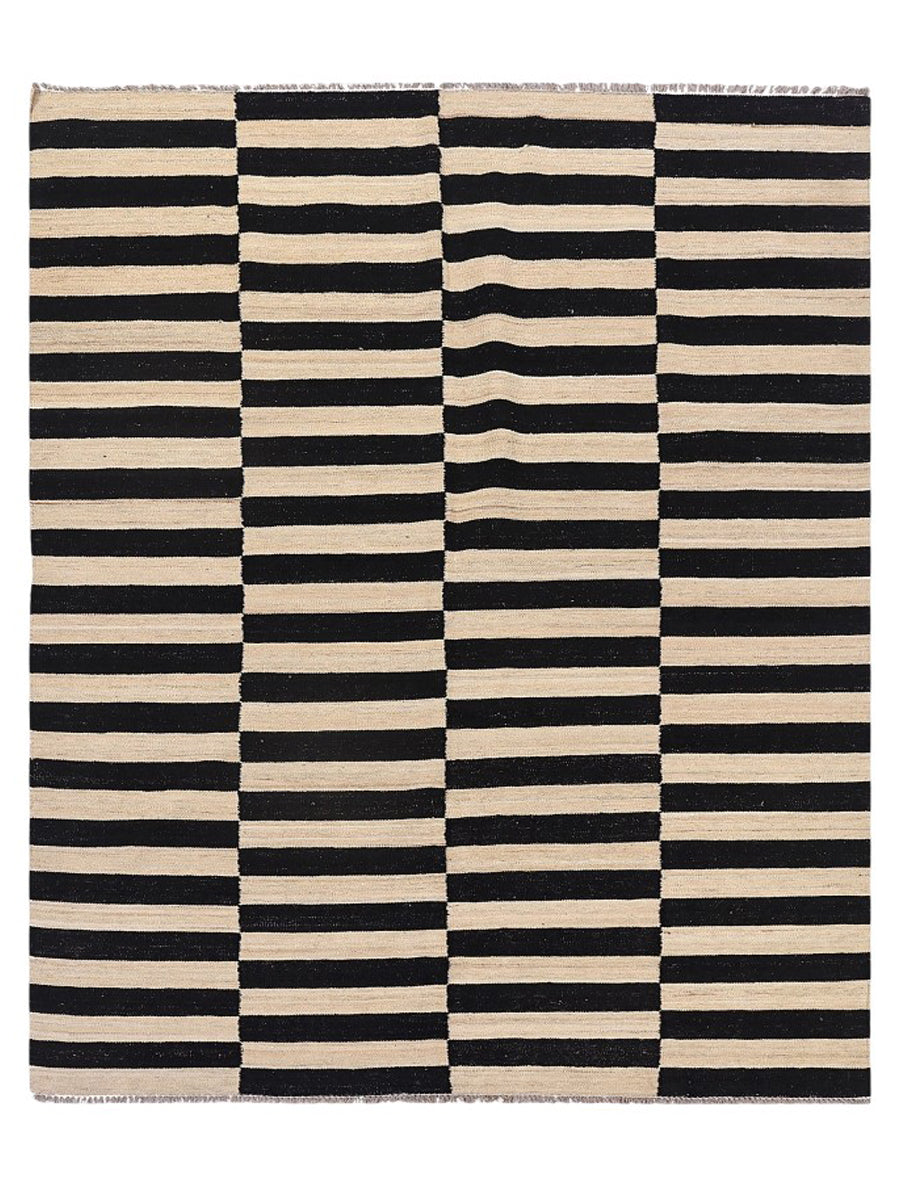 Scandinavian Kilim Rug - Size: 222 x 183 cm