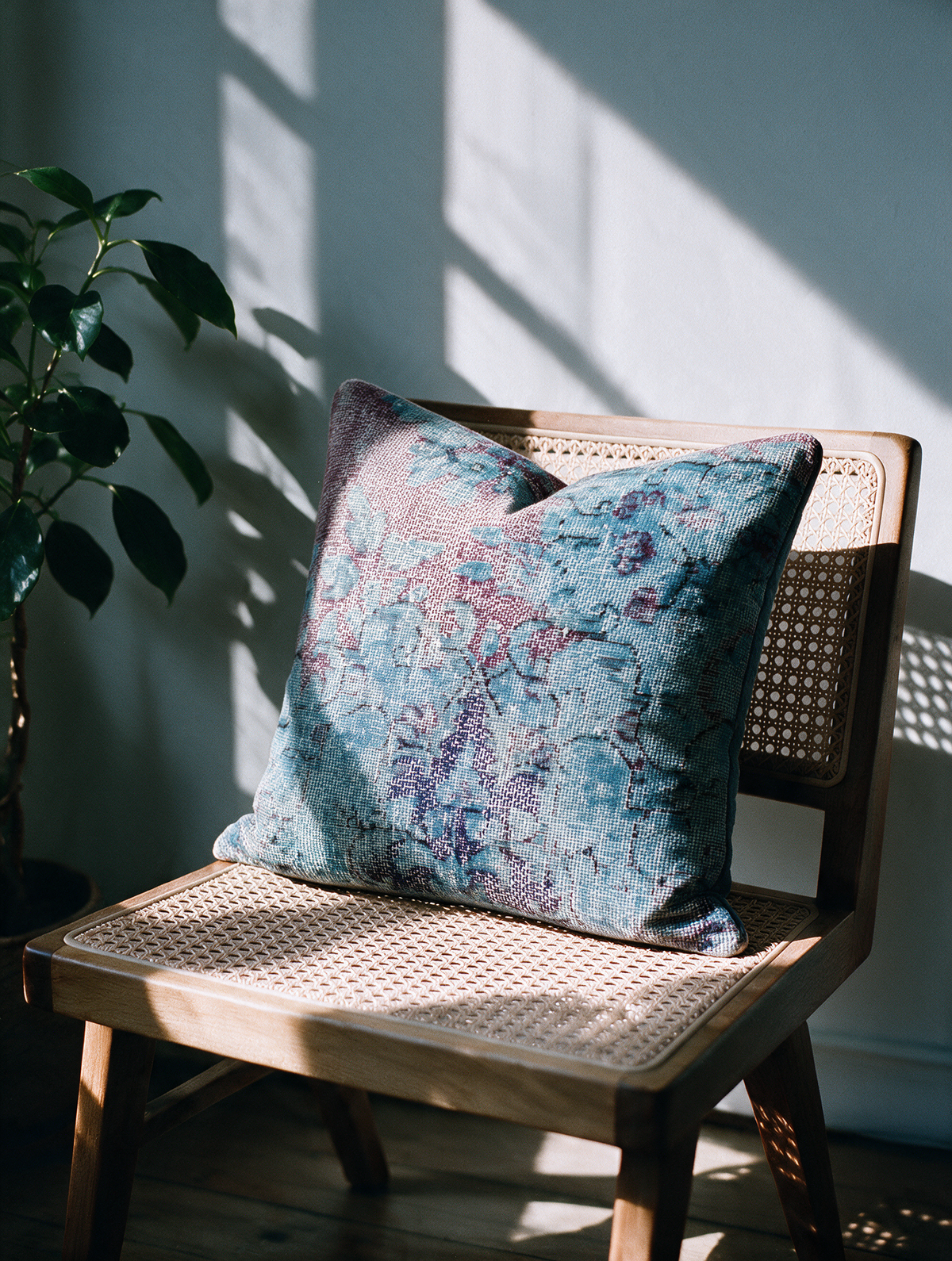 Vintage Persian hand-knotted cushion cover, 45 x 45 cm