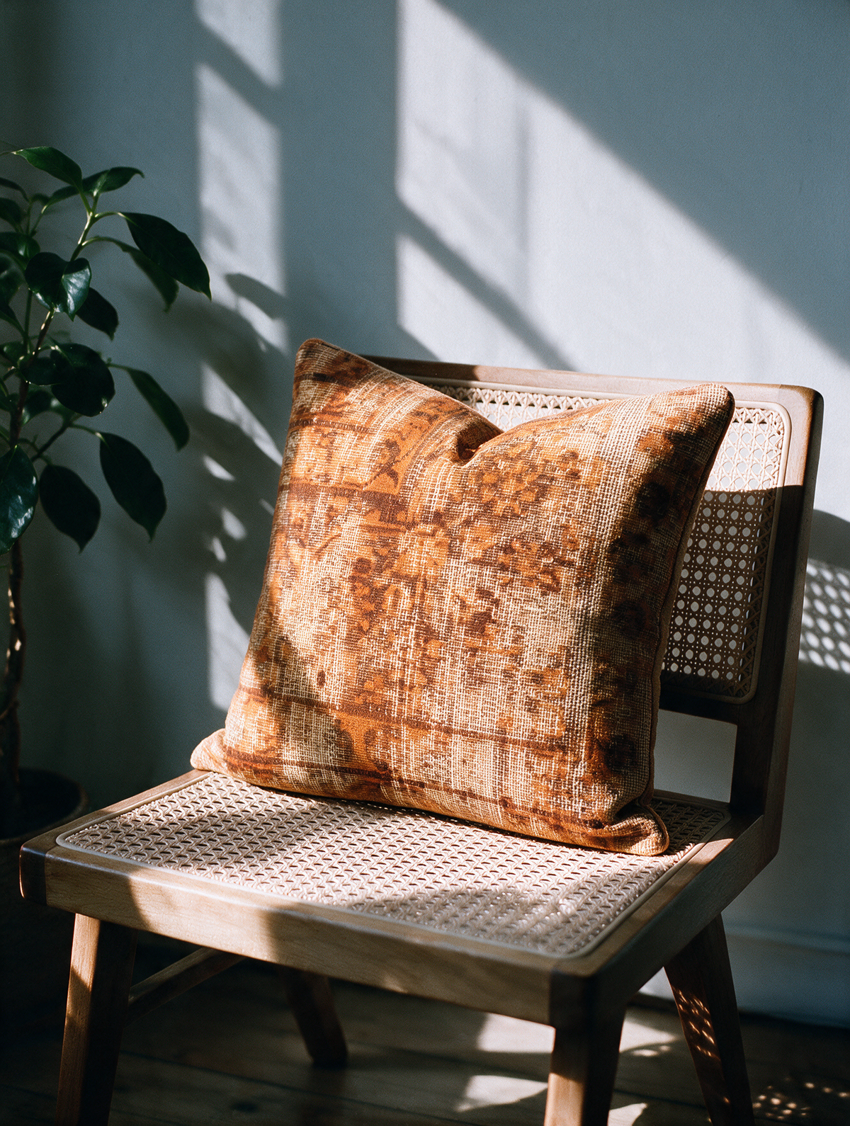 Vintage Persian hand-knotted cushion cover, 45 x 45 cm