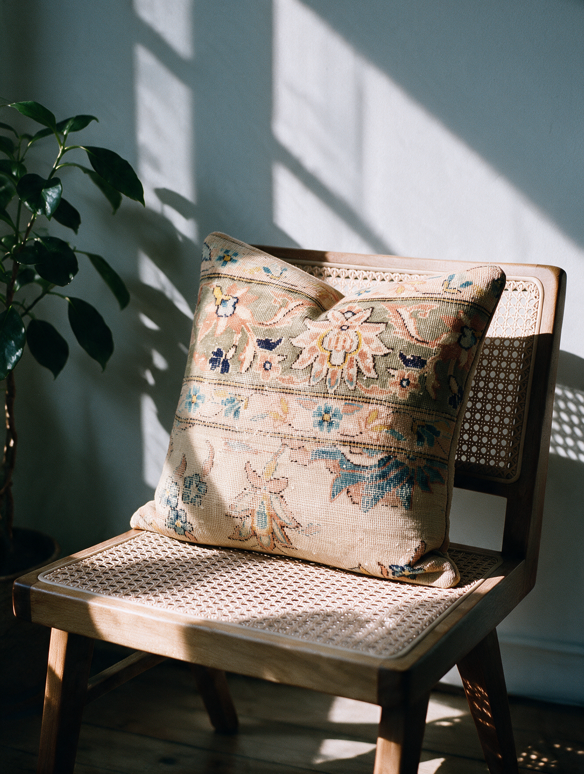 Vintage Persian hand-knotted cushion cover, 45 x 45 cm