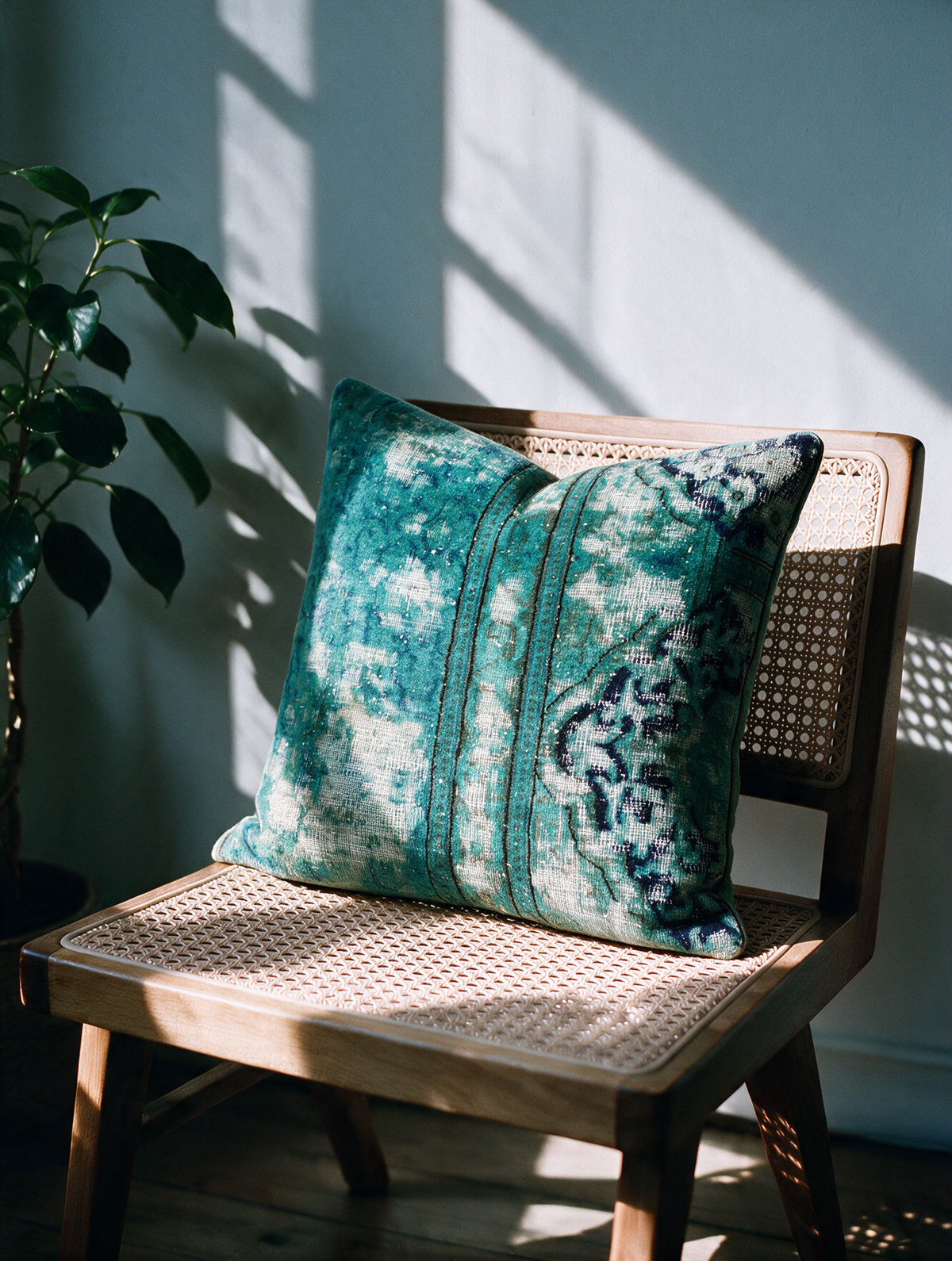 Vintage Persian hand-knotted cushion cover, 45 x 45 cm