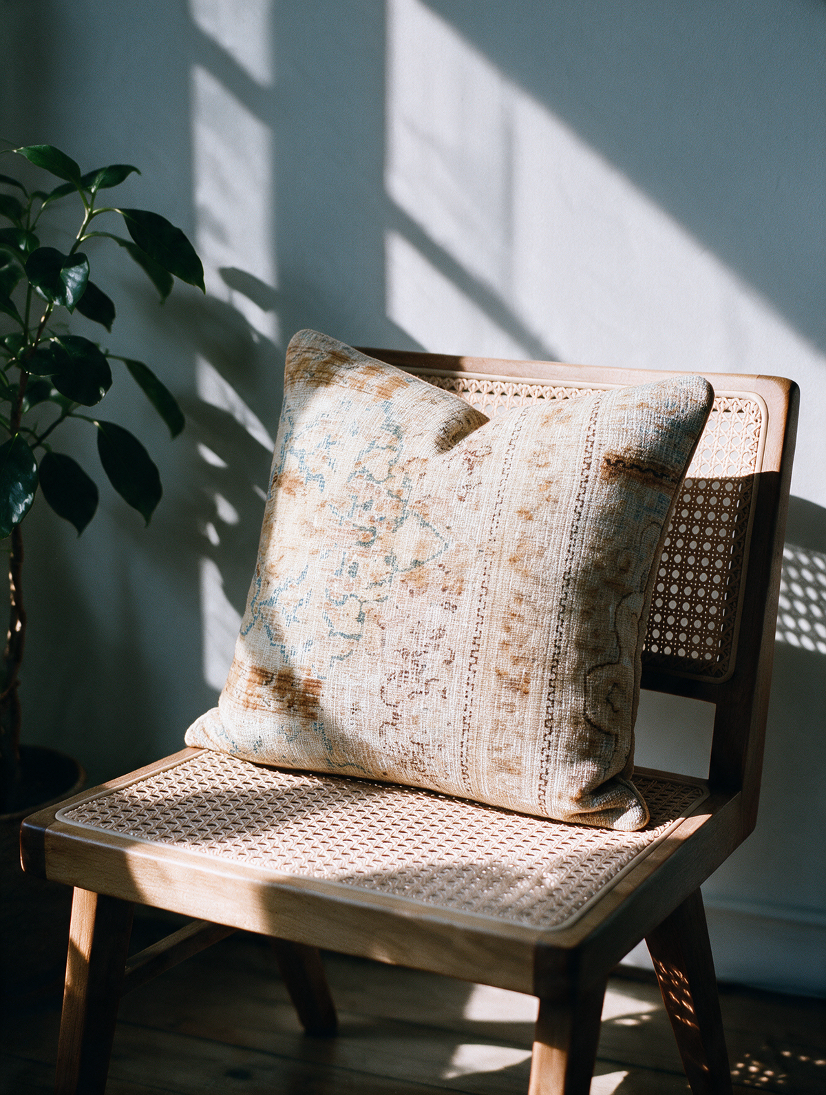 Vintage Persian hand-knotted cushion cover, 45 x 45 cm