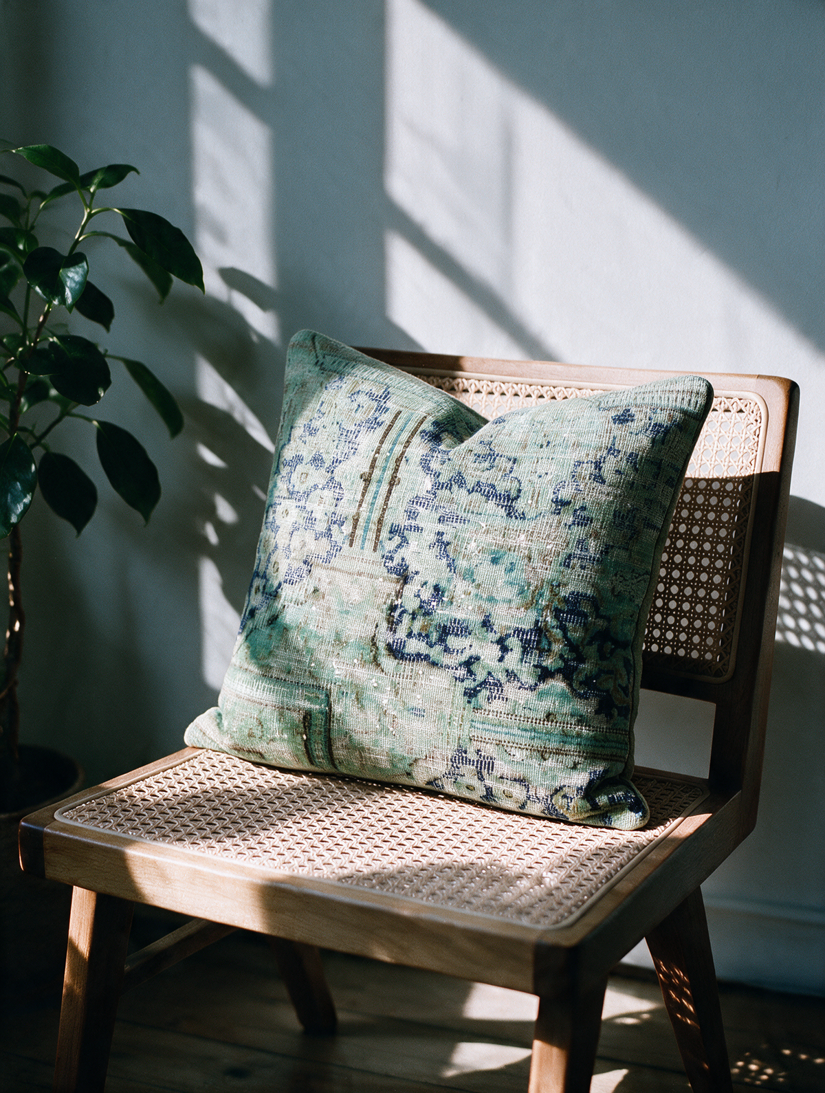 Vintage Persian hand-knotted cushion cover, 45 x 45 cm