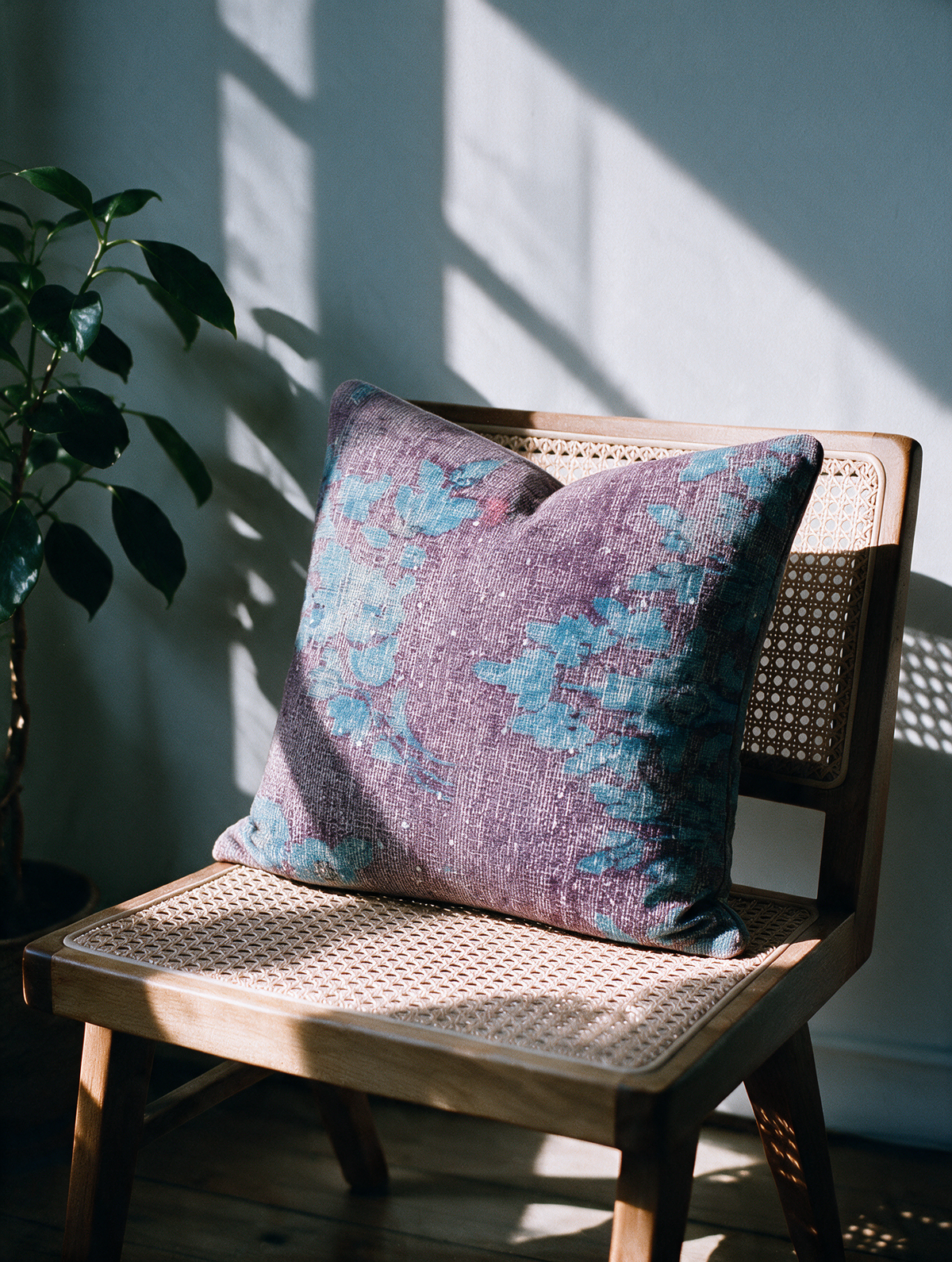 Vintage Persian hand-knotted cushion cover, 45 x 45 cm