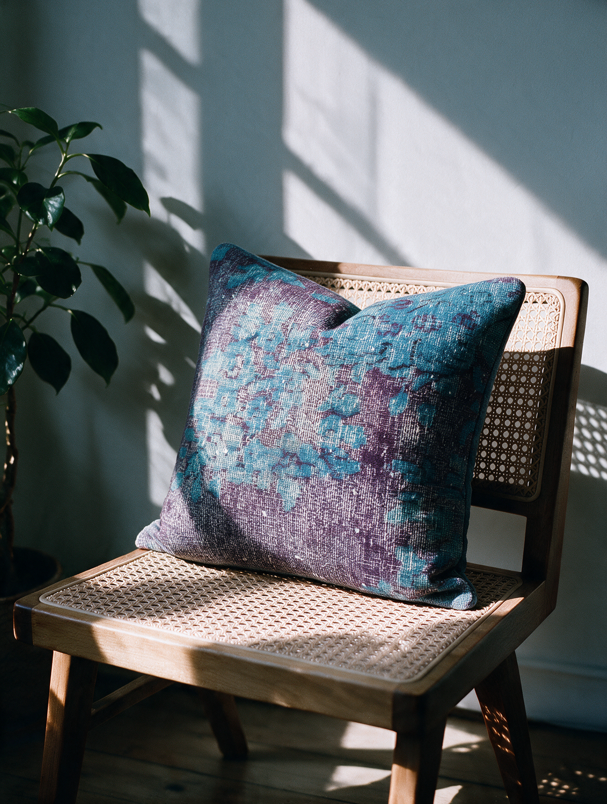 Vintage Persian hand-knotted cushion cover, 45 x 45 cm