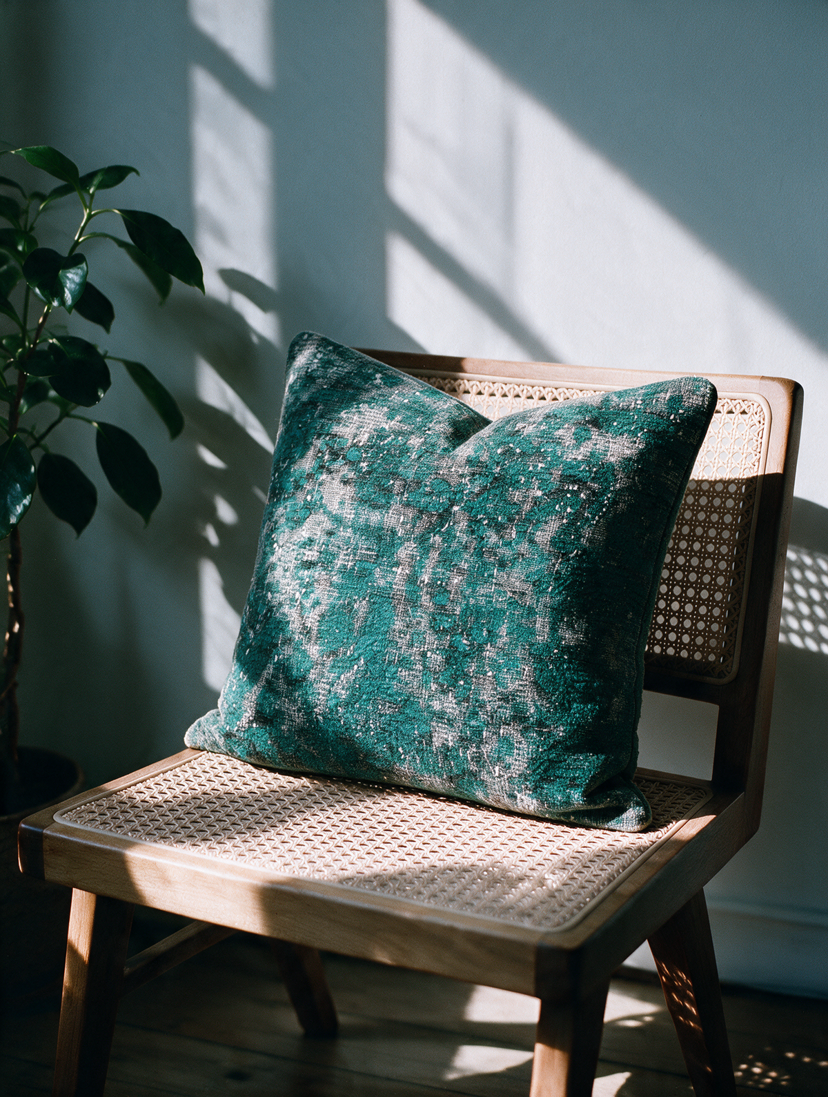 Vintage Persian hand-knotted cushion cover, 45 x 45 cm