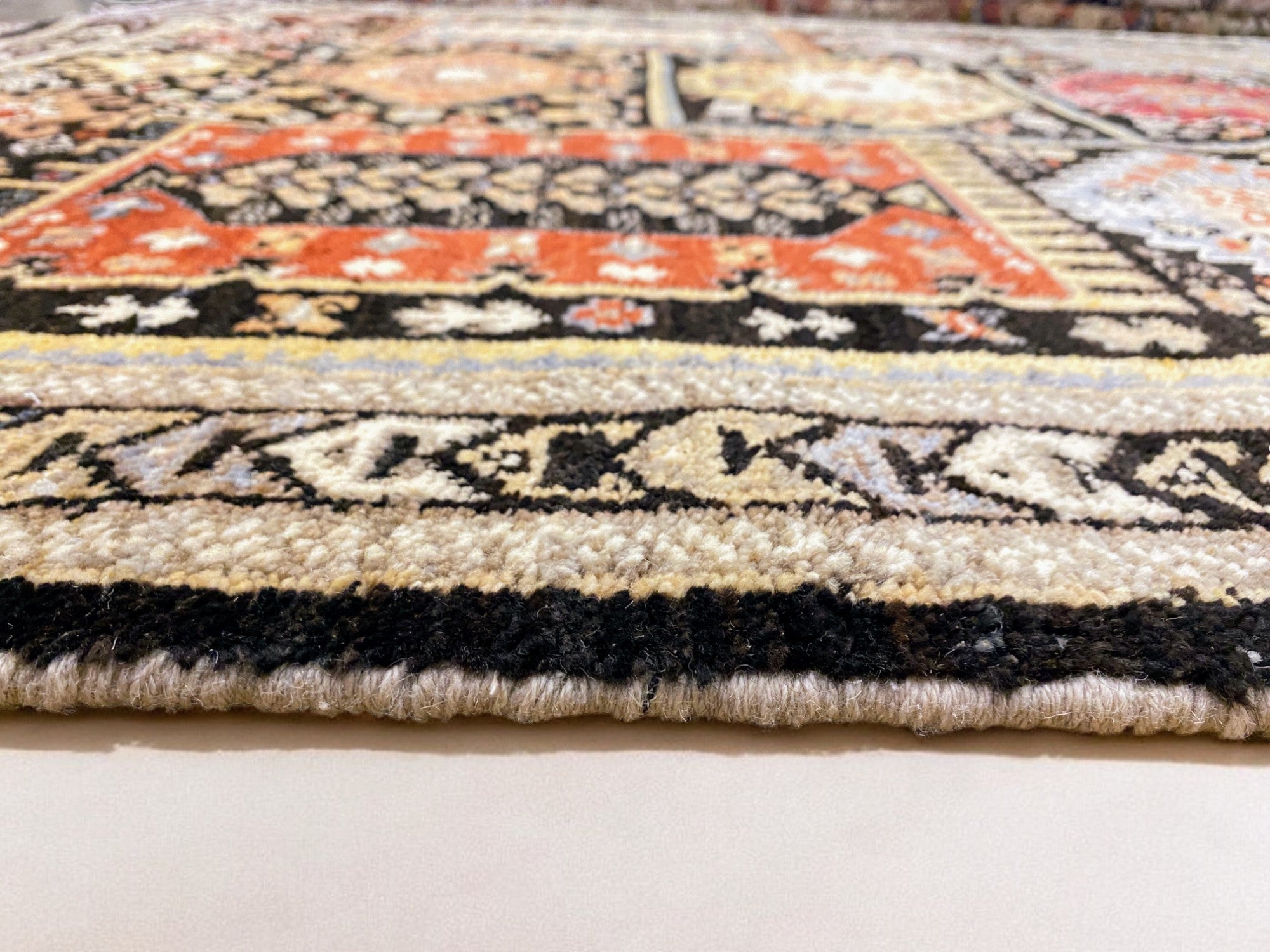 Grana Handgeknüpfter Teppich – Maßanfertigung