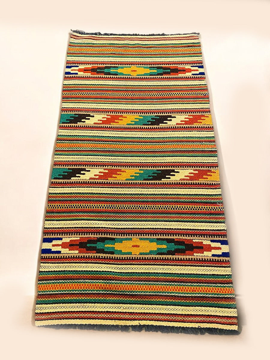 Ajeba – Größe: 4,4 x 2,2