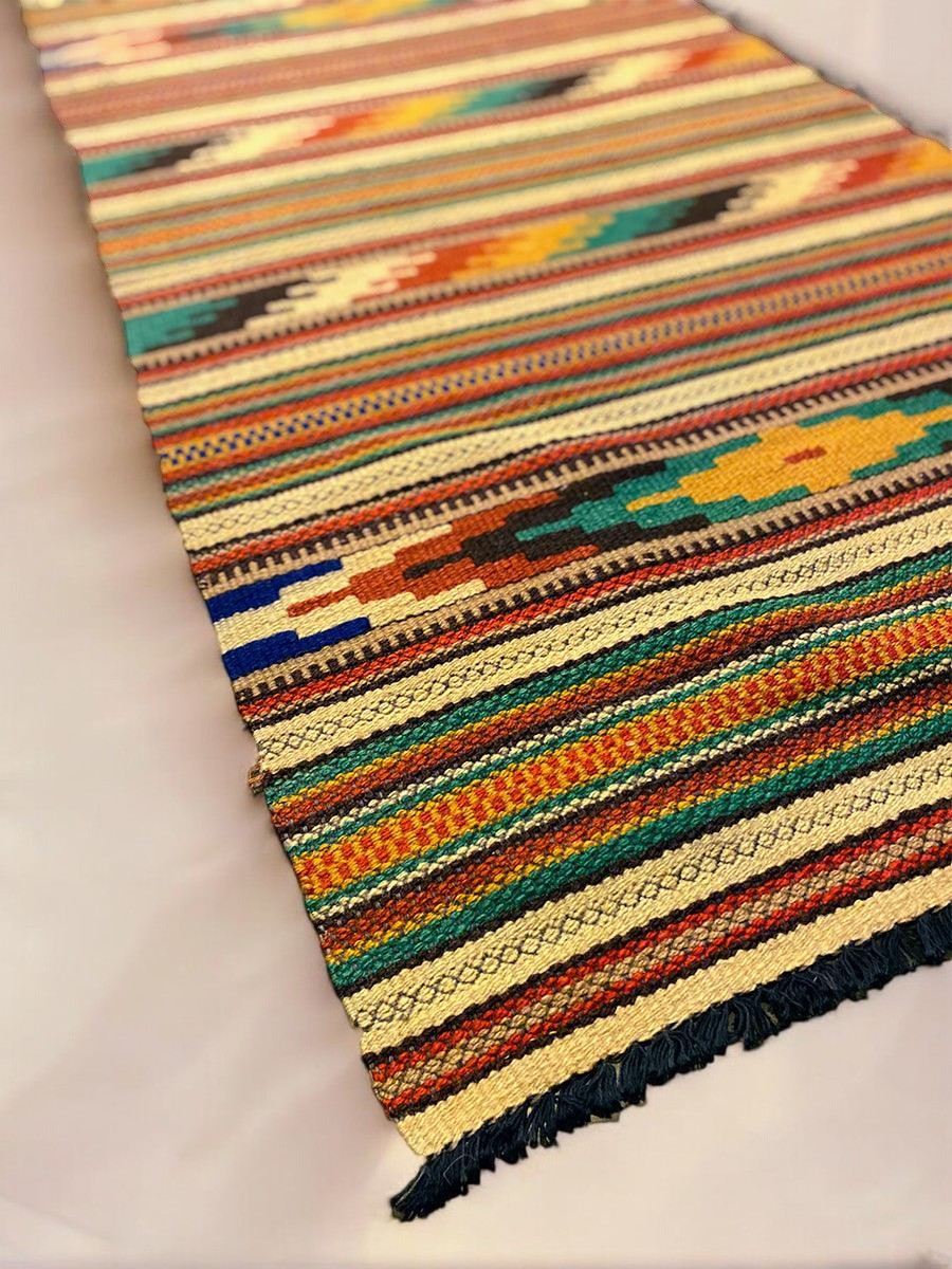 Ajeba – Größe: 4,4 x 2,2