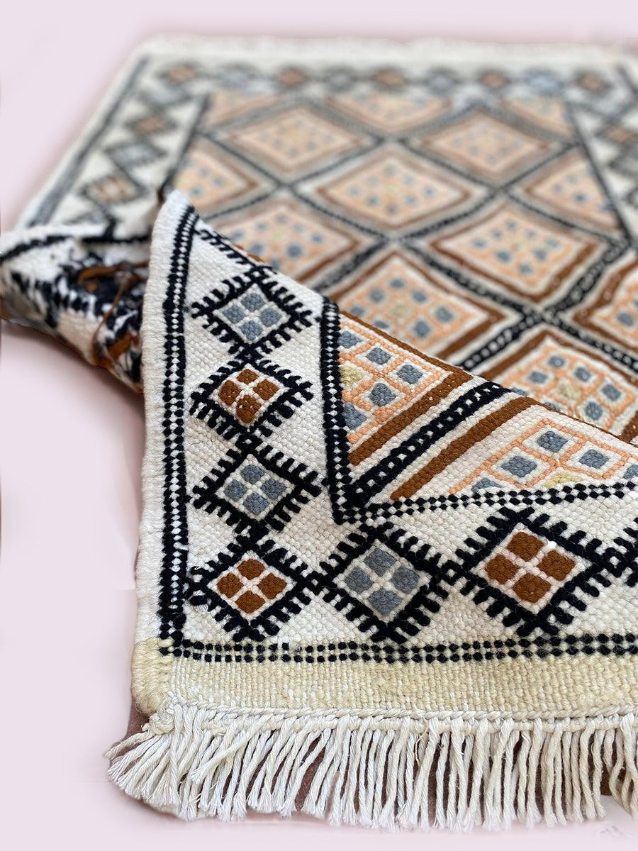 Harem - Größe: 2,6 x 1,6