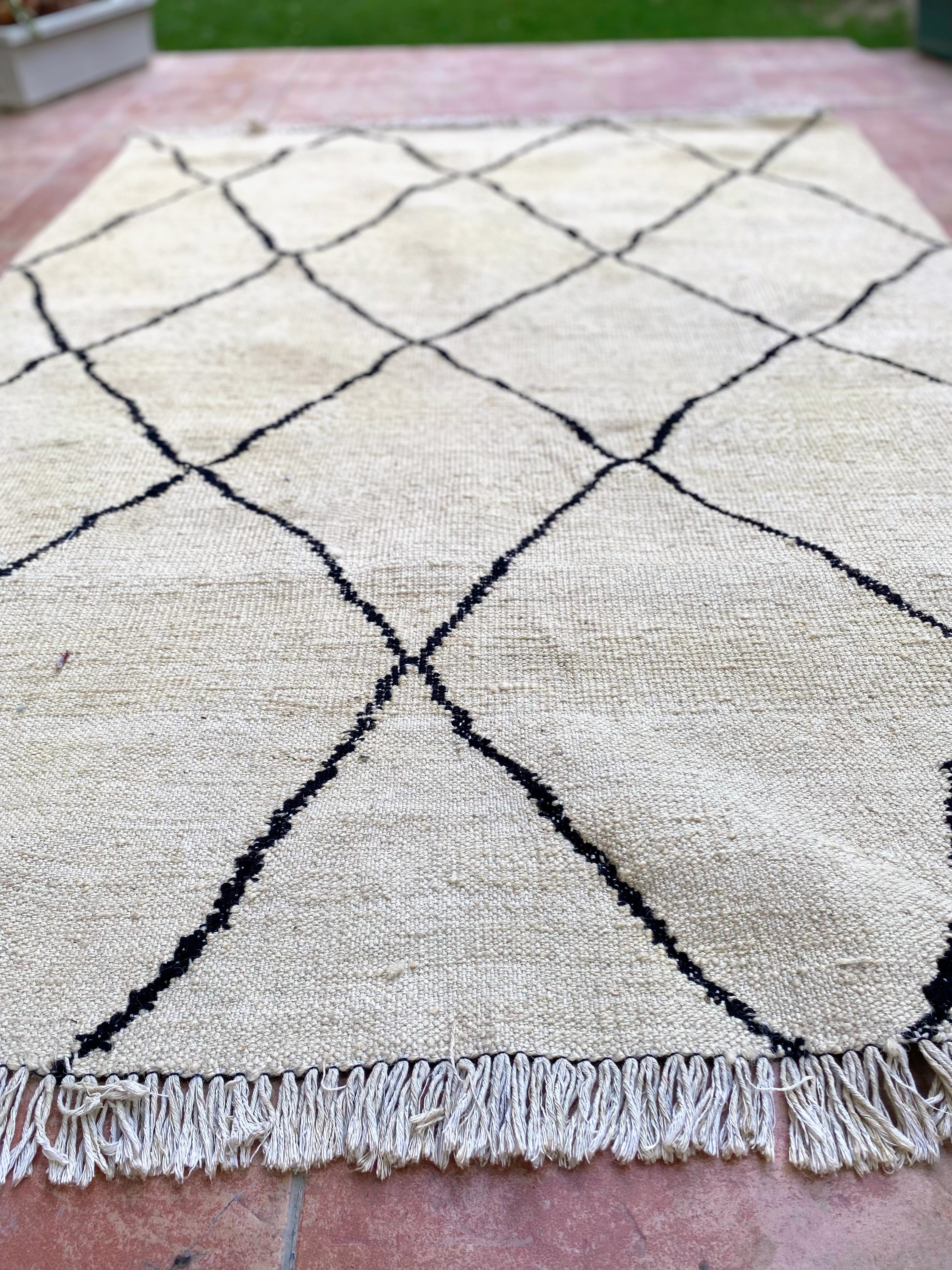 Bazaar Moroccan Rug - 177 x 129 cm