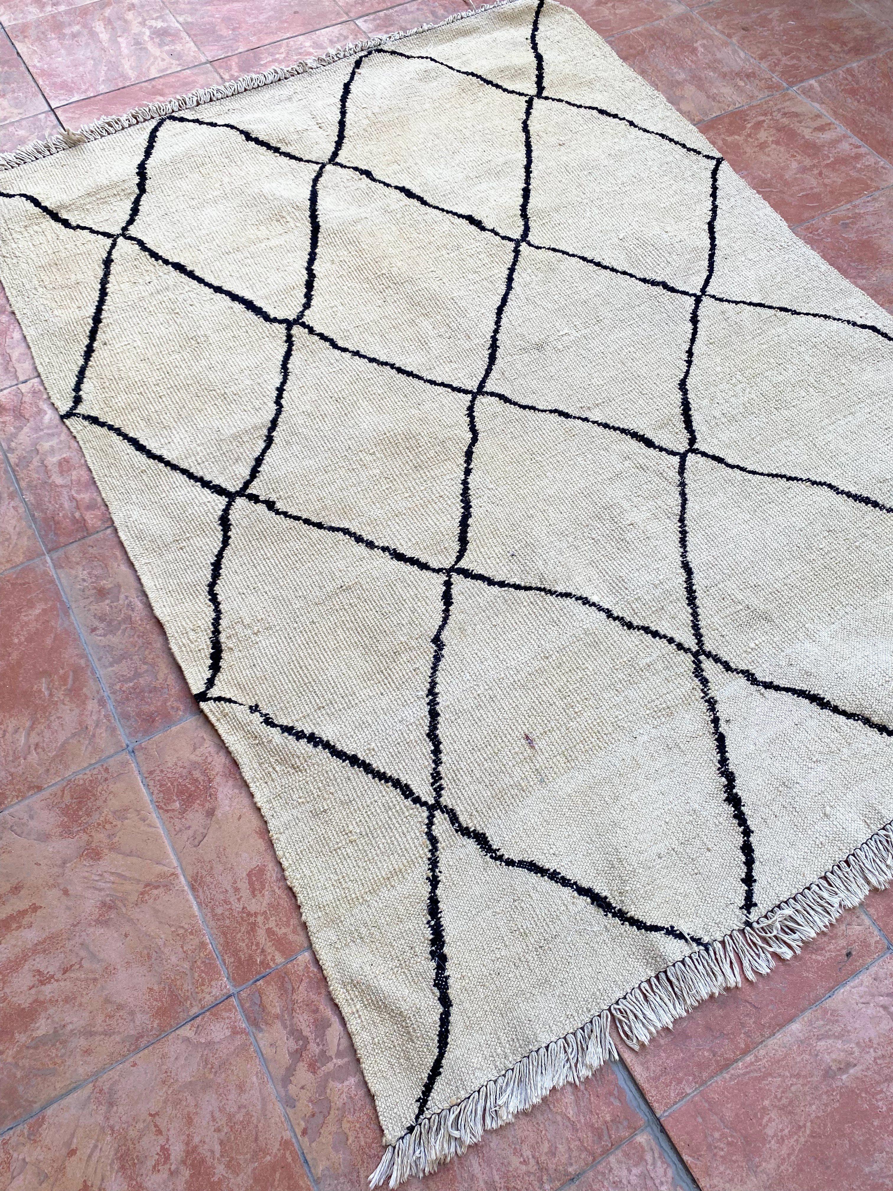 Bazaar Moroccan Rug - 177 x 129 cm