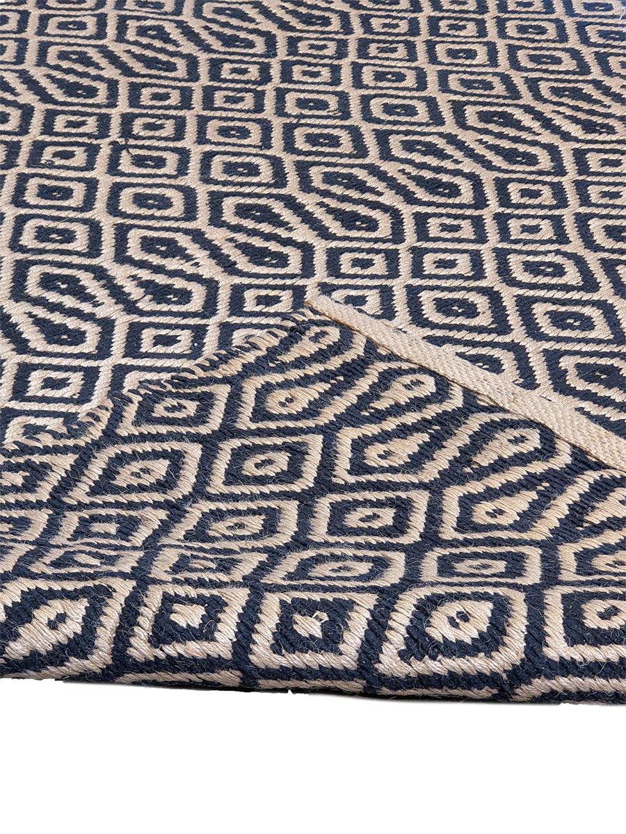 Modern Flatweave Rug - 244 × 171 cm