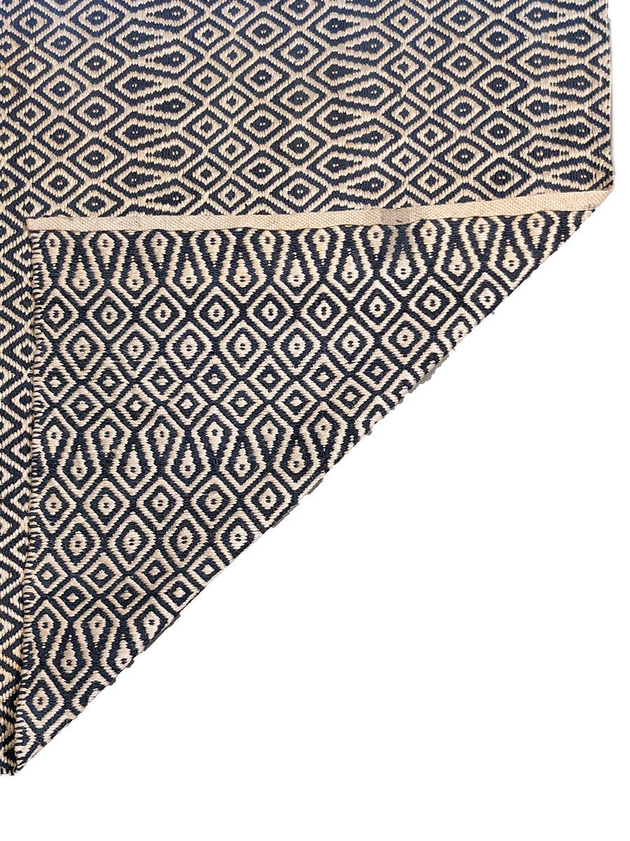 Modern Flatweave Rug - 244 × 171 cm