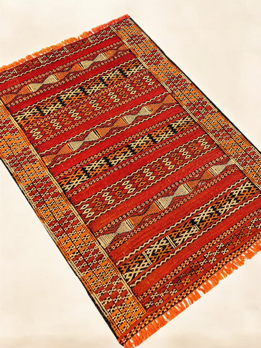 Sumak - 81 × 63 cm