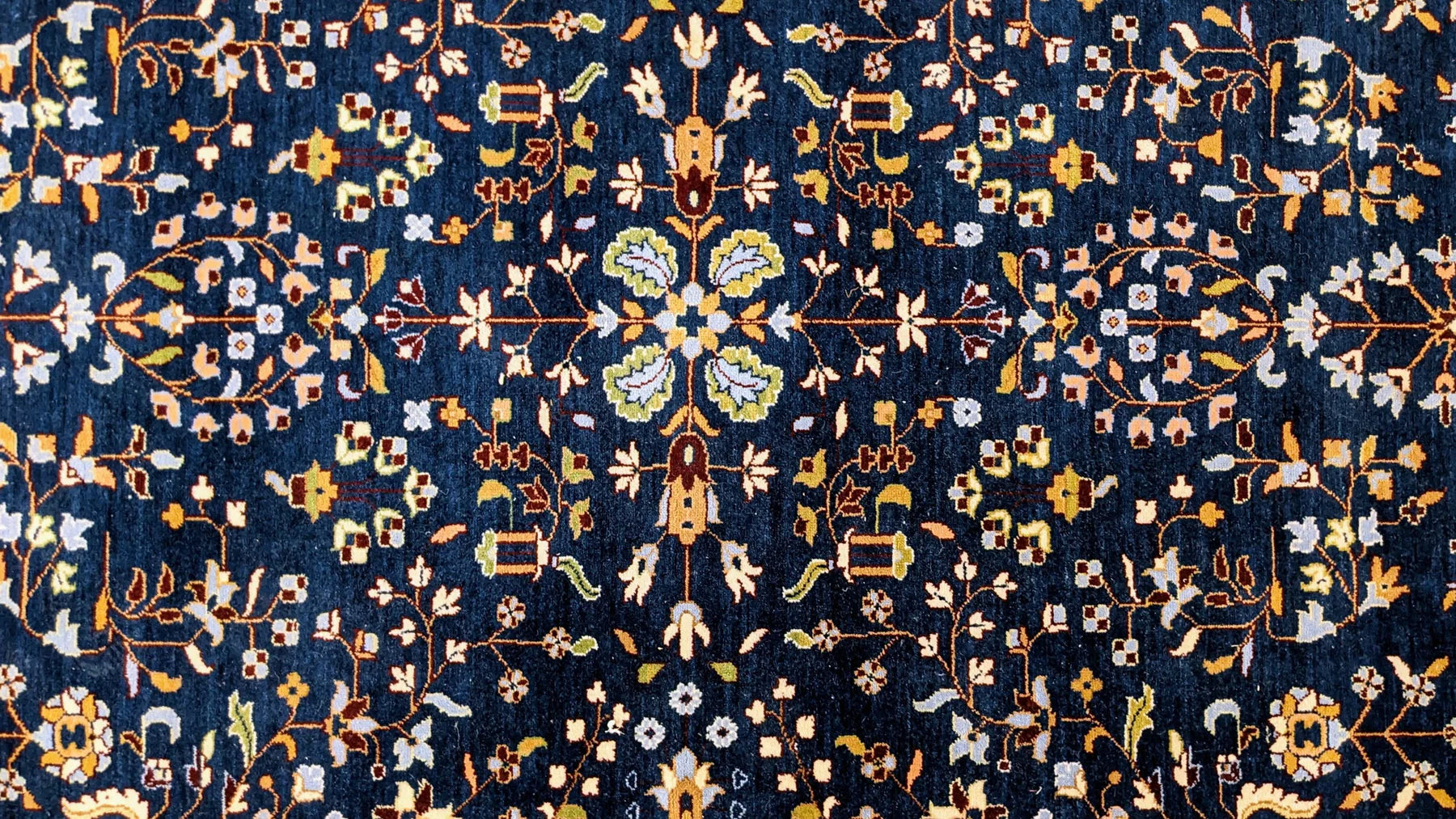 Oriental Chobi Teppich – Größe: 295 × 198 cm