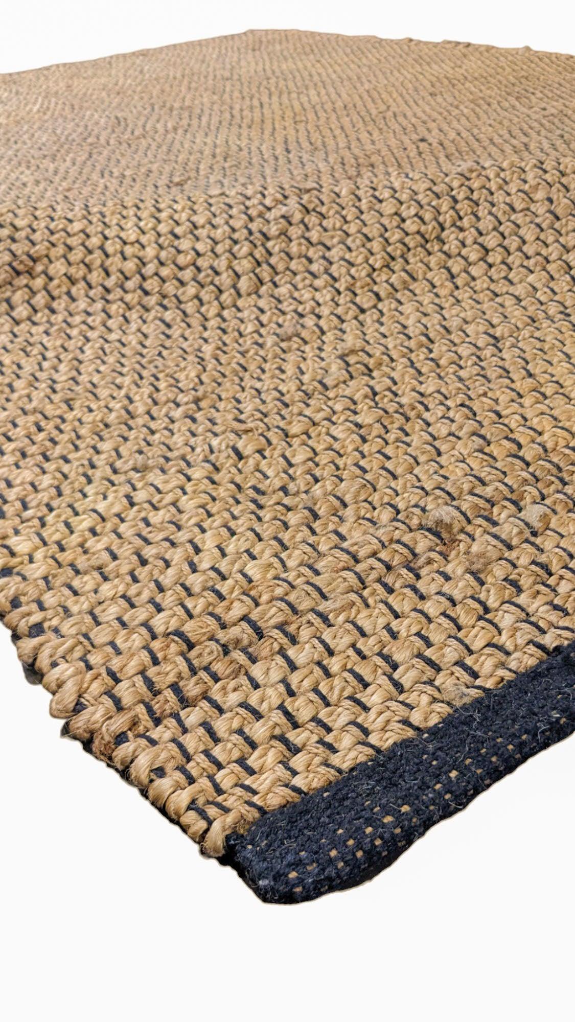 Braided Natural Jute Rug - 186 x 146 cm