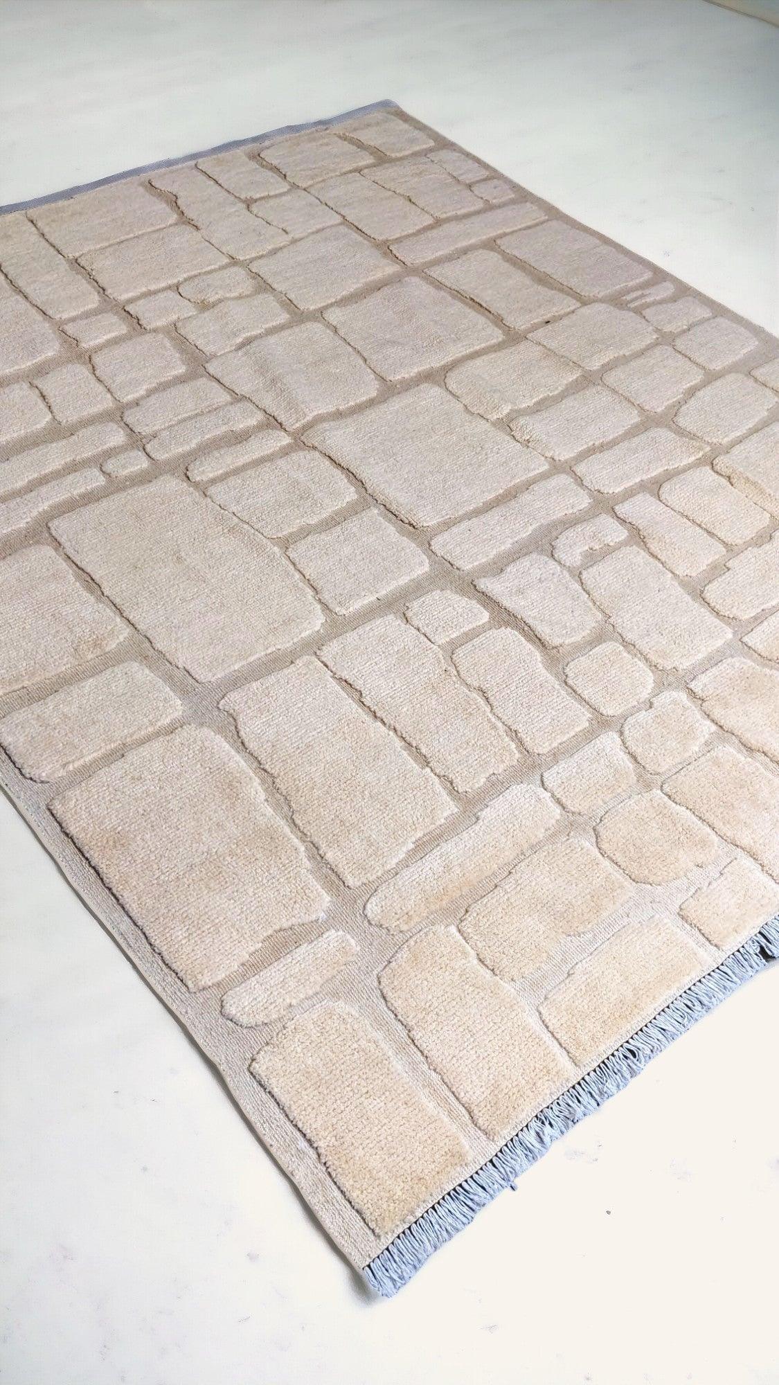 Satori handgeknüpfter Teppich – auf Bestellung gefertigt