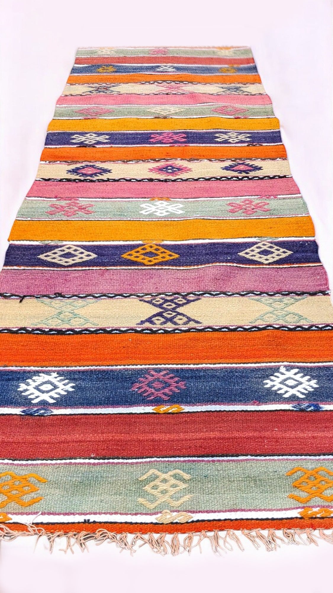 Tempest - Size: 180 x 34 cm