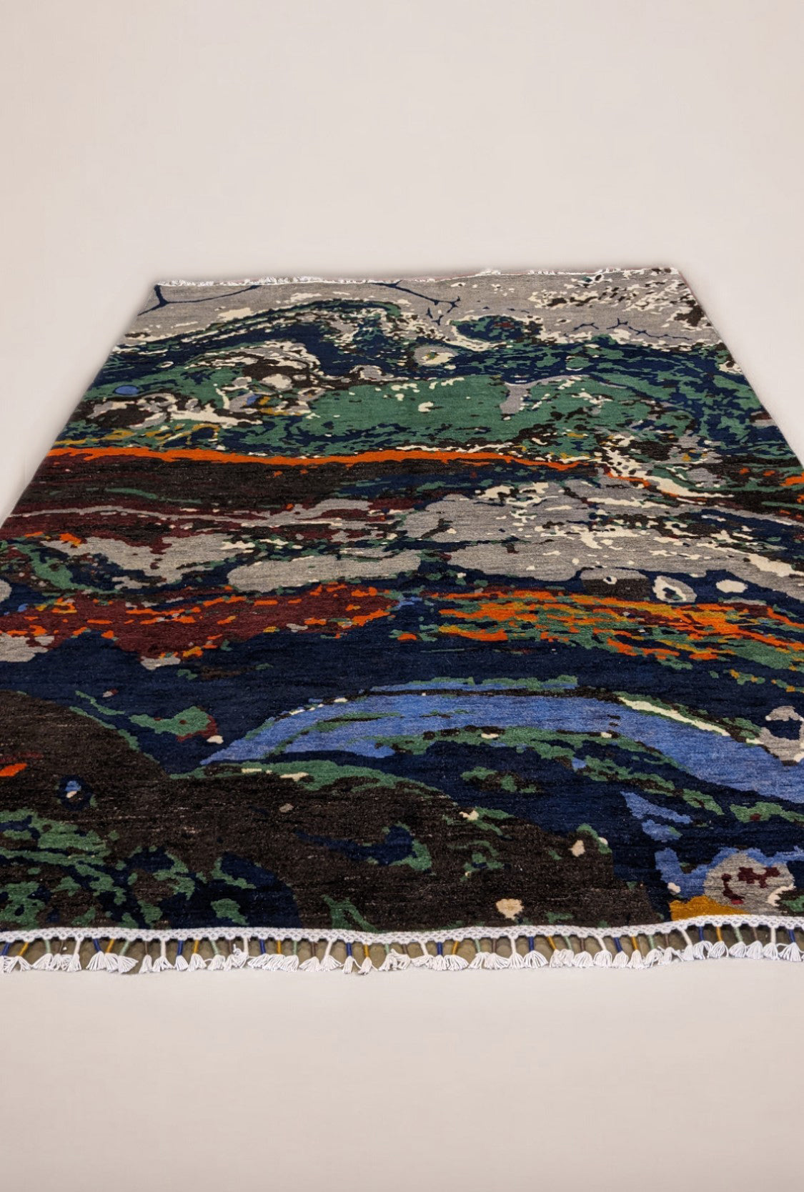 Modern Chobi Silk & Wool Rug - Size: 286 × 182 cm