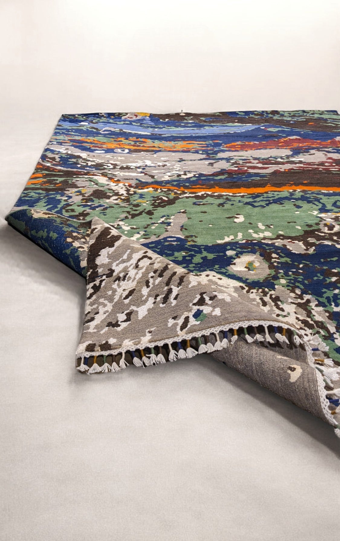 Modern Chobi Silk & Wool Rug - Size: 286 × 182 cm