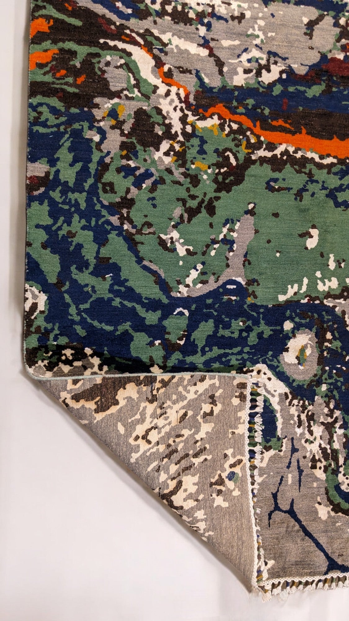 Modern Chobi Silk & Wool Rug - Size: 286 × 182 cm