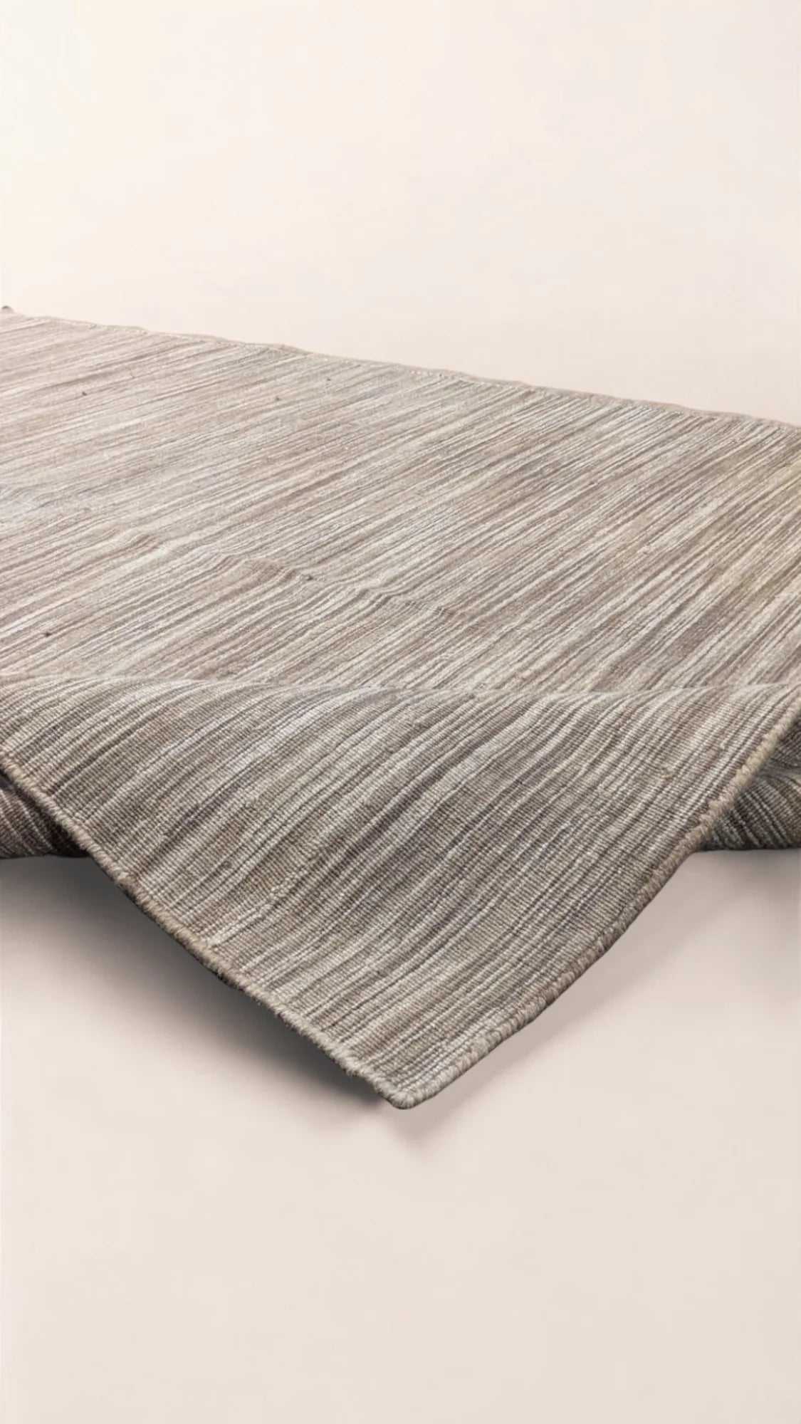 Modern Flatweave Rug - Size: 231 × 161 cm