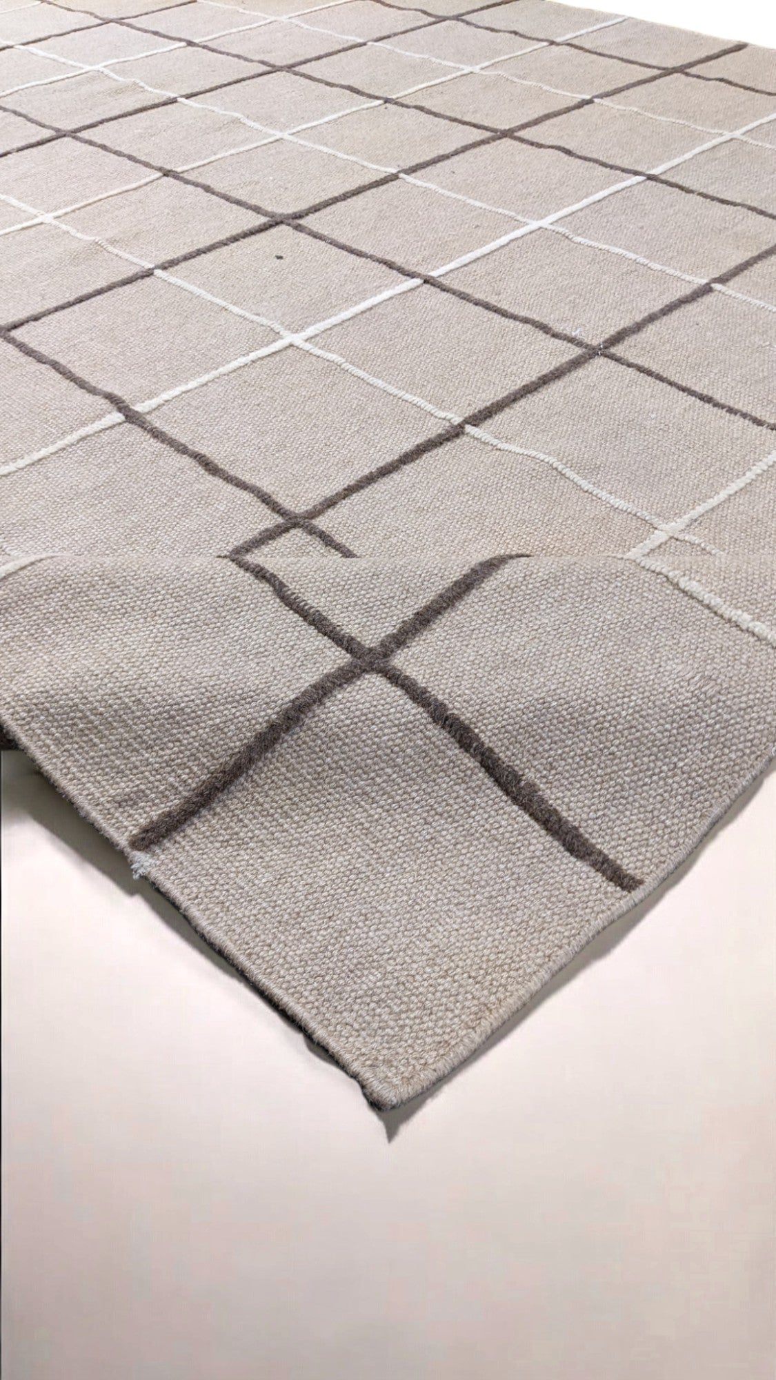 Skandinavischer Kelim-Teppich – Größe: 292 × 207 cm