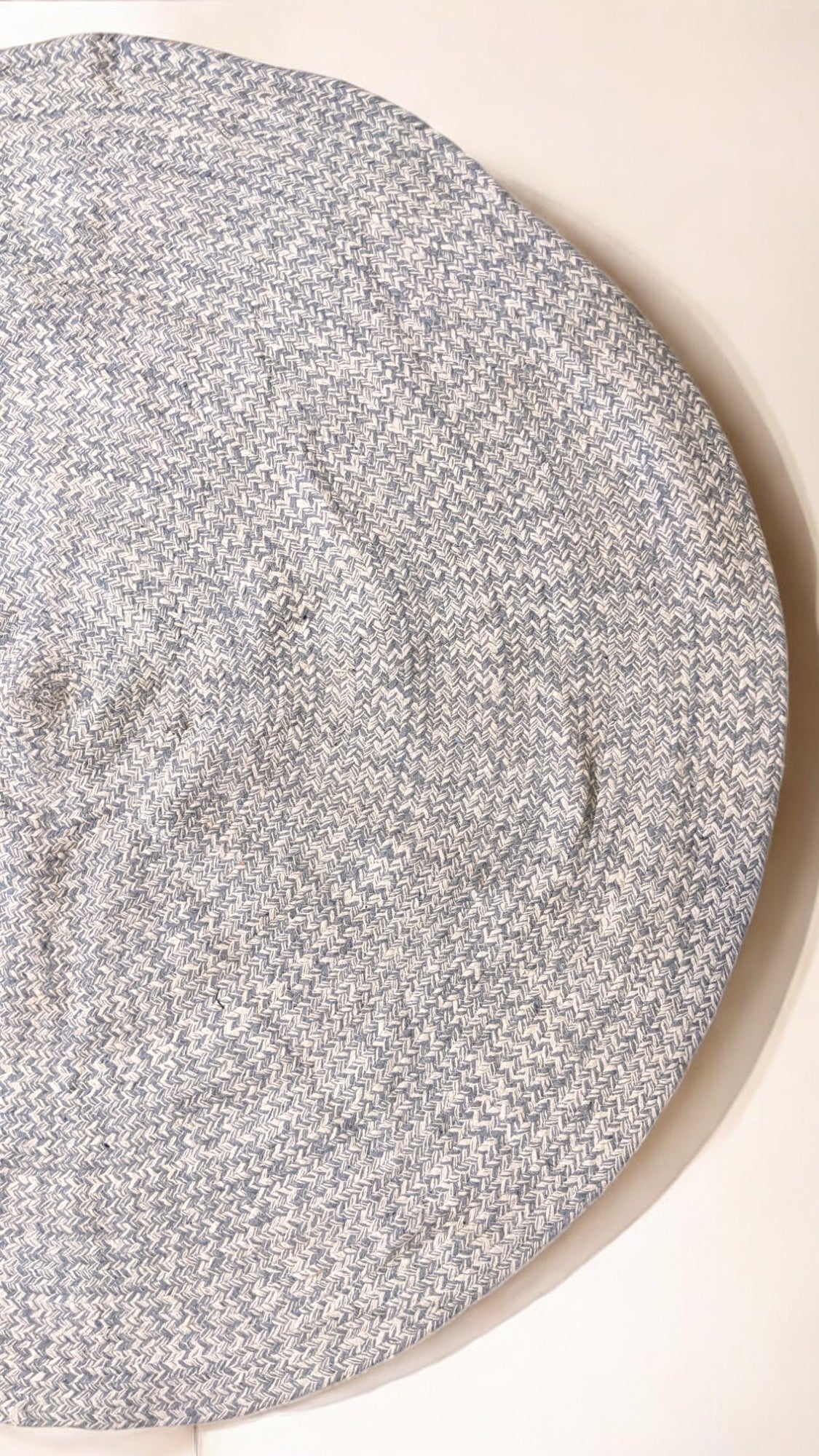 Braided Natural Jute Rug - 94 x 94 cm