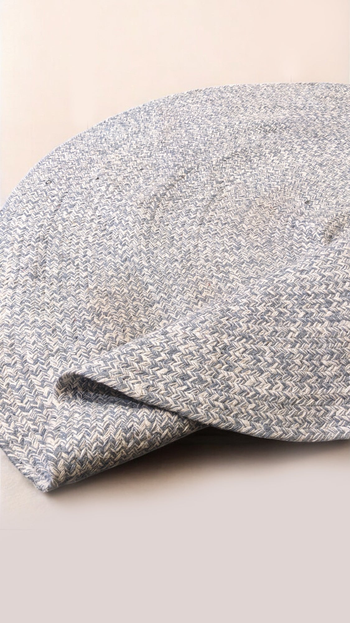 Braided Natural Jute Rug - 94 x 94 cm