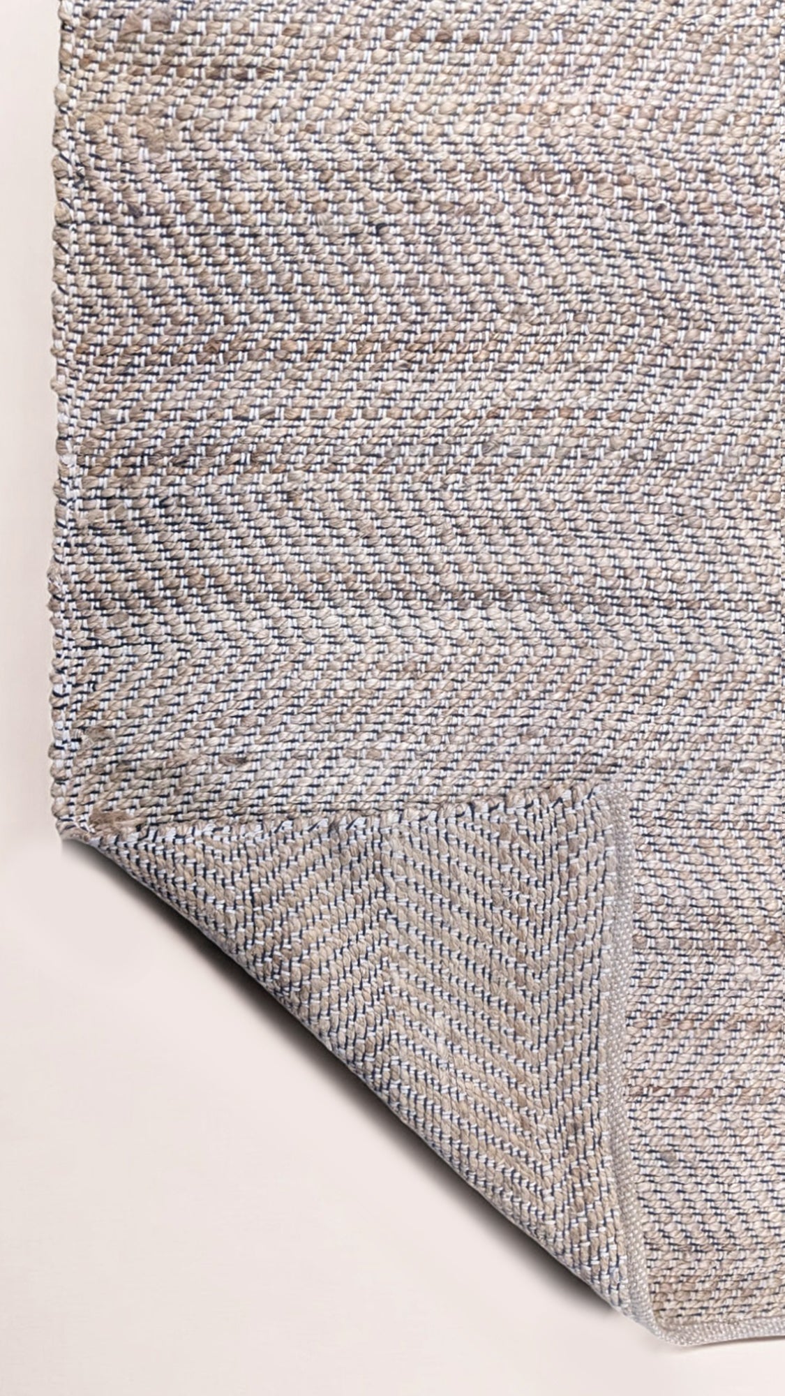 Loop Overdyed Jute Rug - 216 × 152 cm