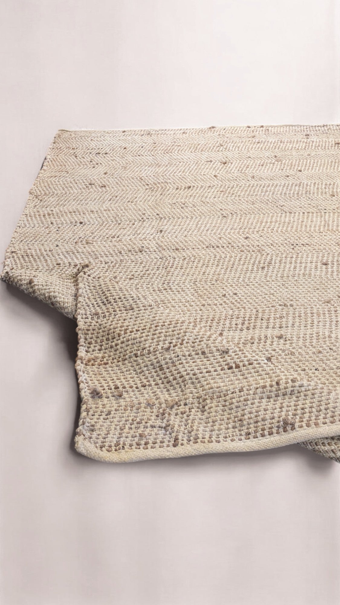 Loop Natural Jute Rug - 216 × 152 cm