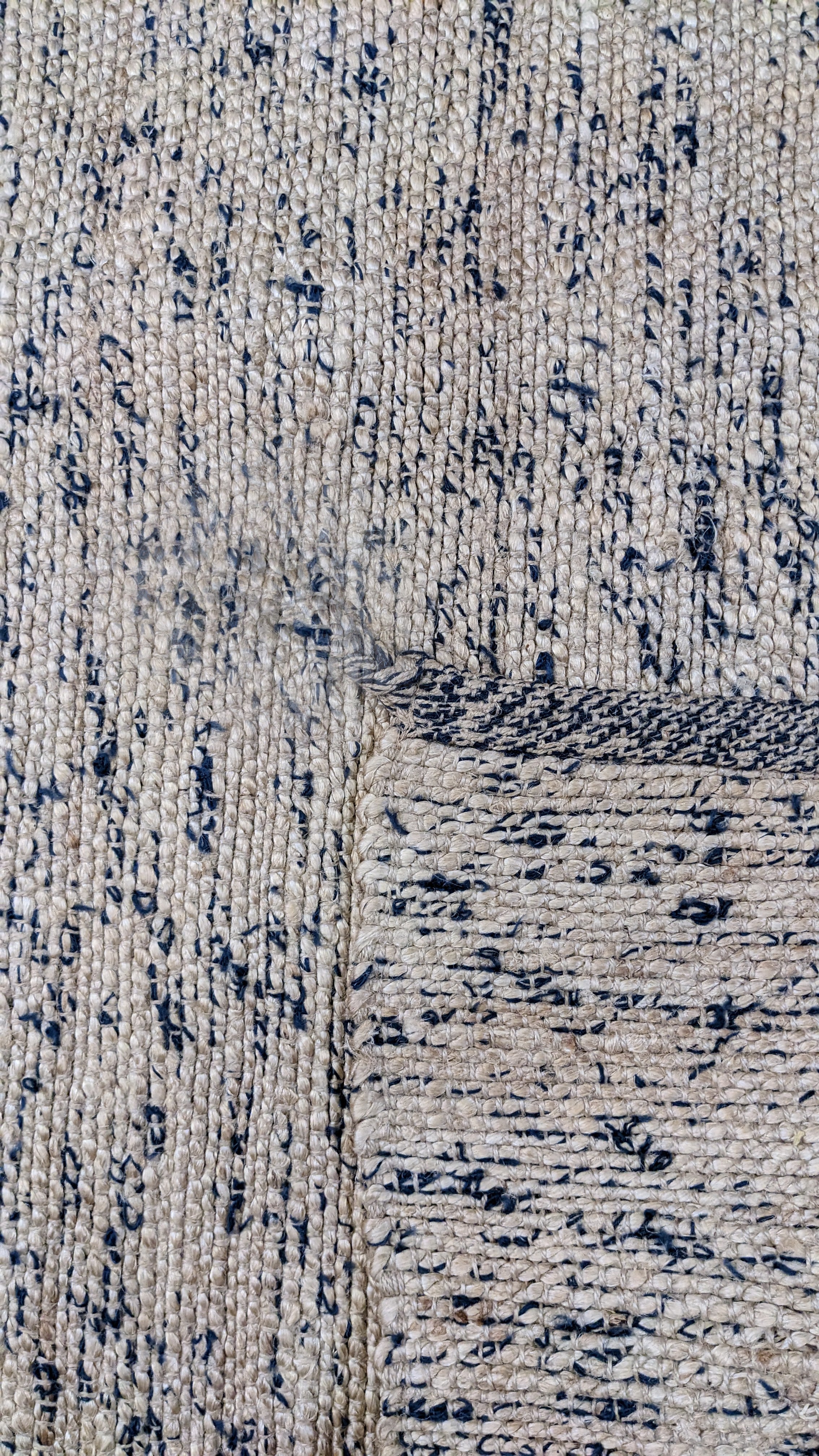 Flatweave Natural Jute Rug - 195 × 134 cm