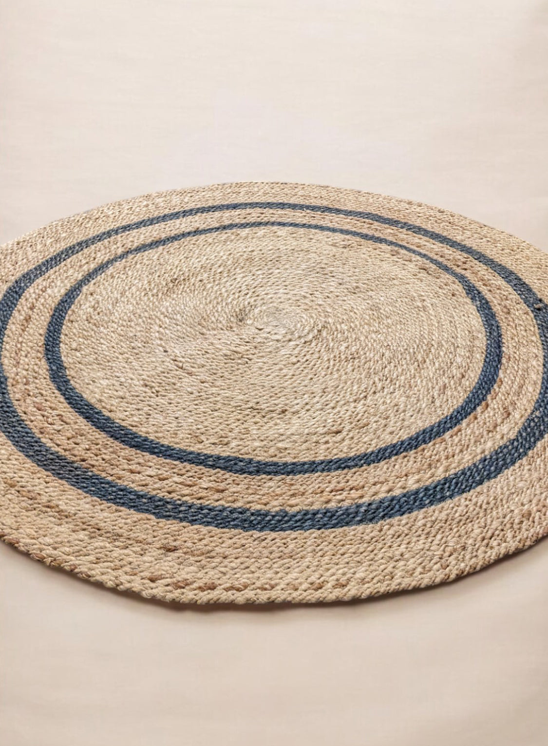 Braided Natural Jute Rug - 152 x 152 cm