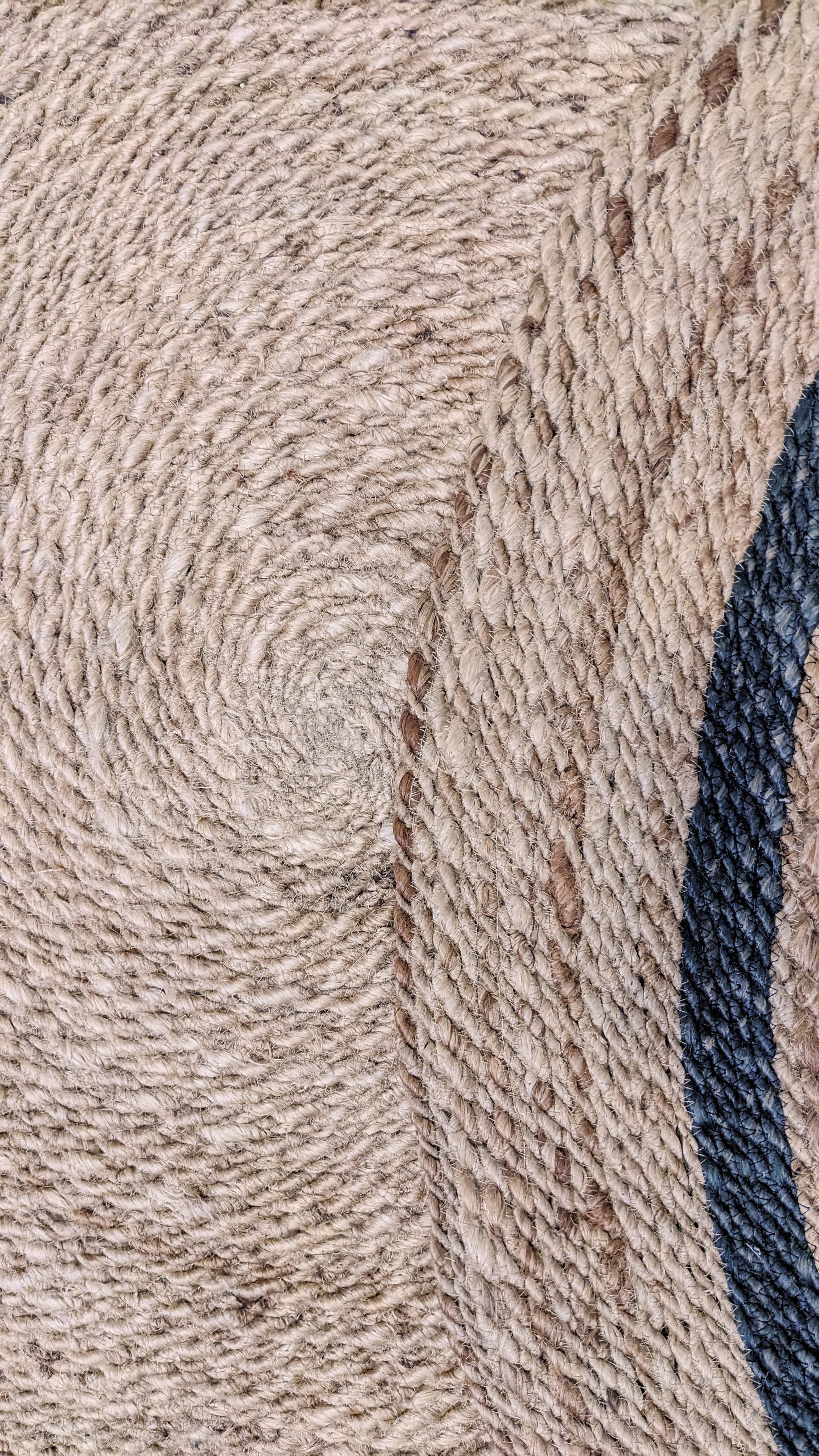 Braided Natural Jute Rug - 152 x 152 cm