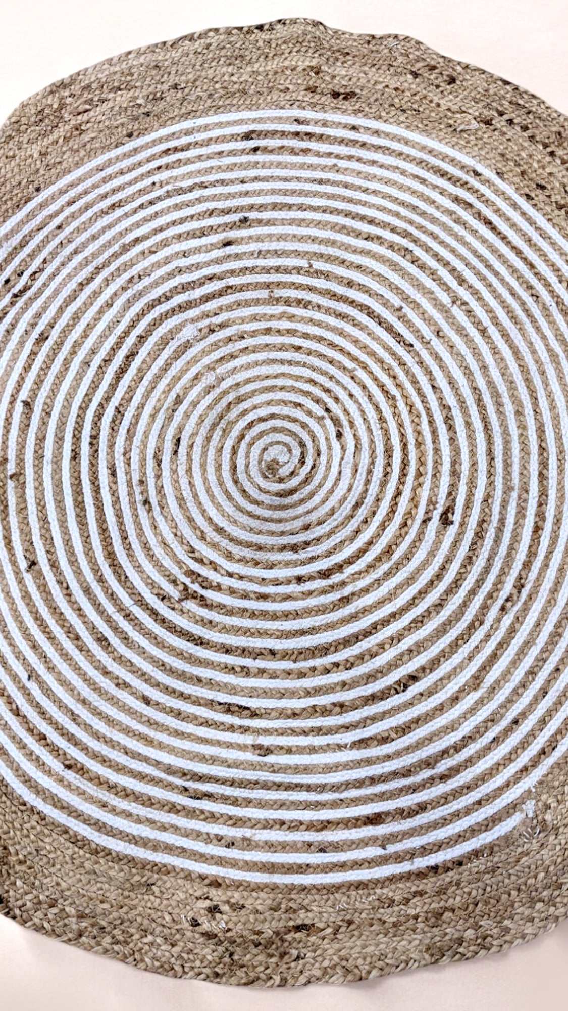 Braided Natural Jute Rug - 94 x 94 cm