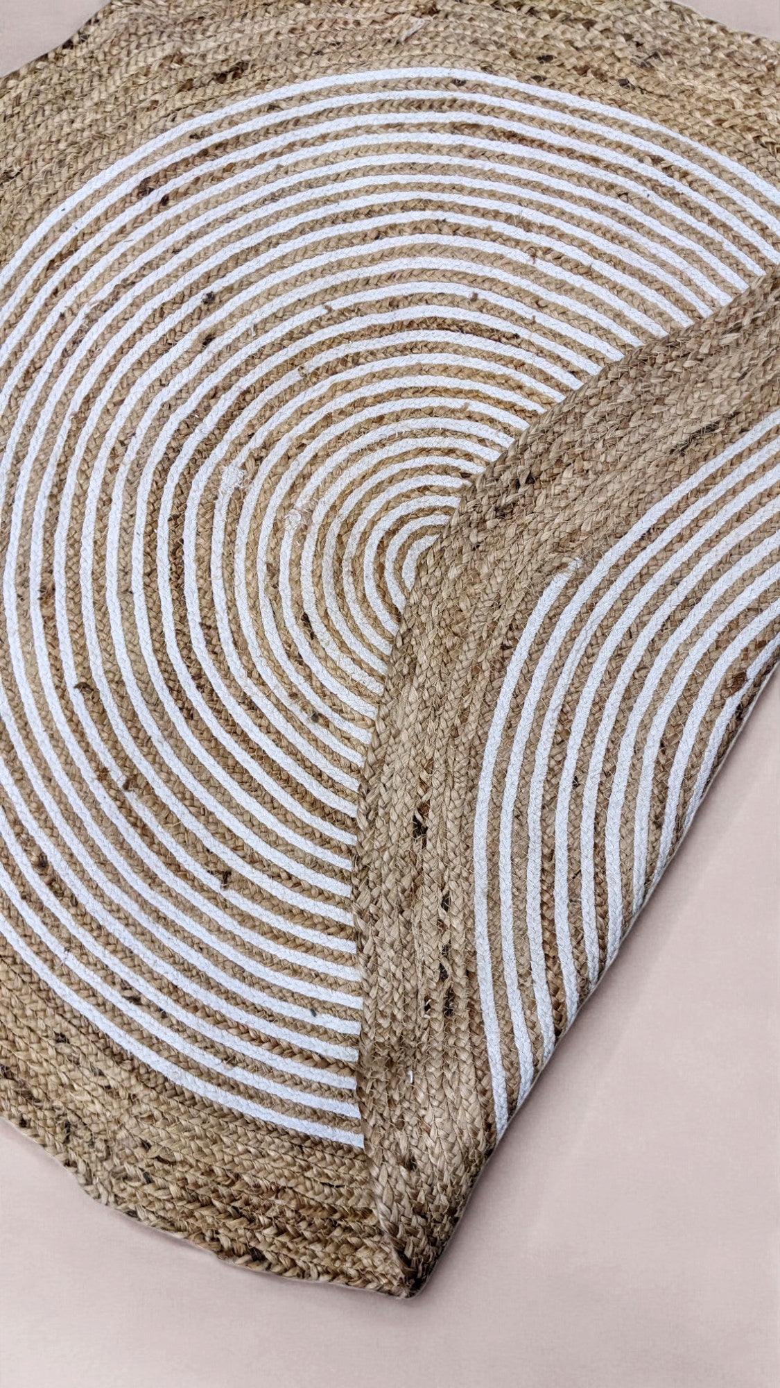 Braided Natural Jute Rug - 94 x 94 cm