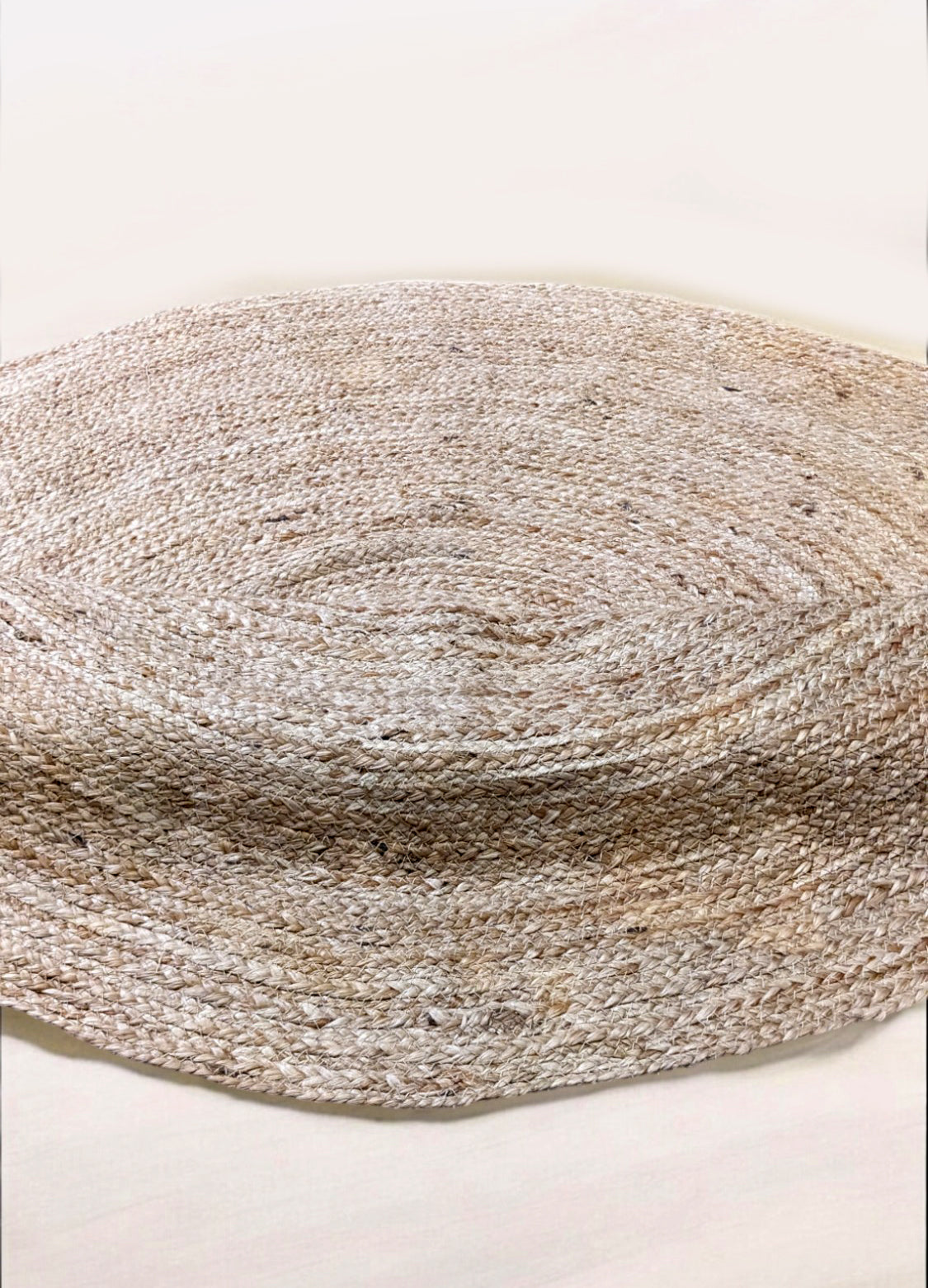 Braided Natural Jute Rug - 137 x 137 cm