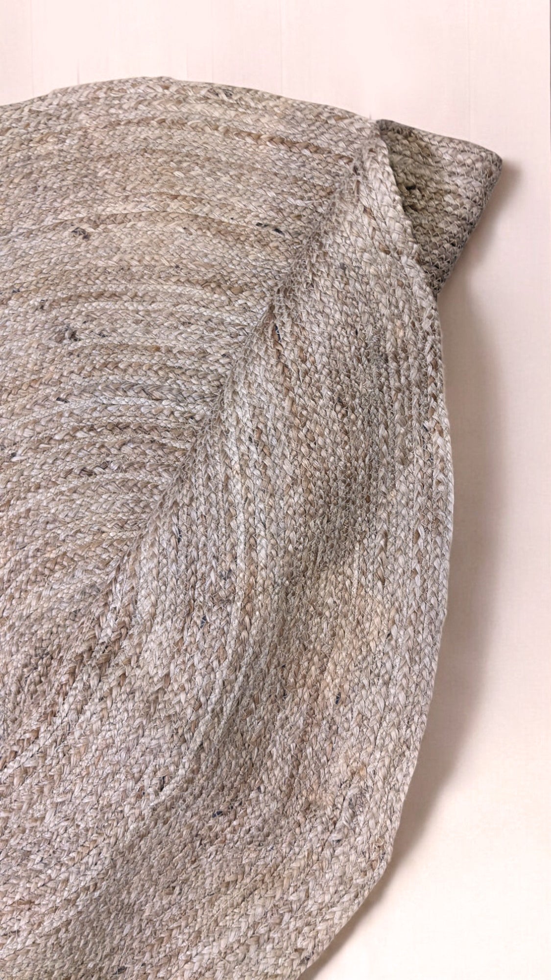 Braided Natural Jute Rug - 137 x 137 cm