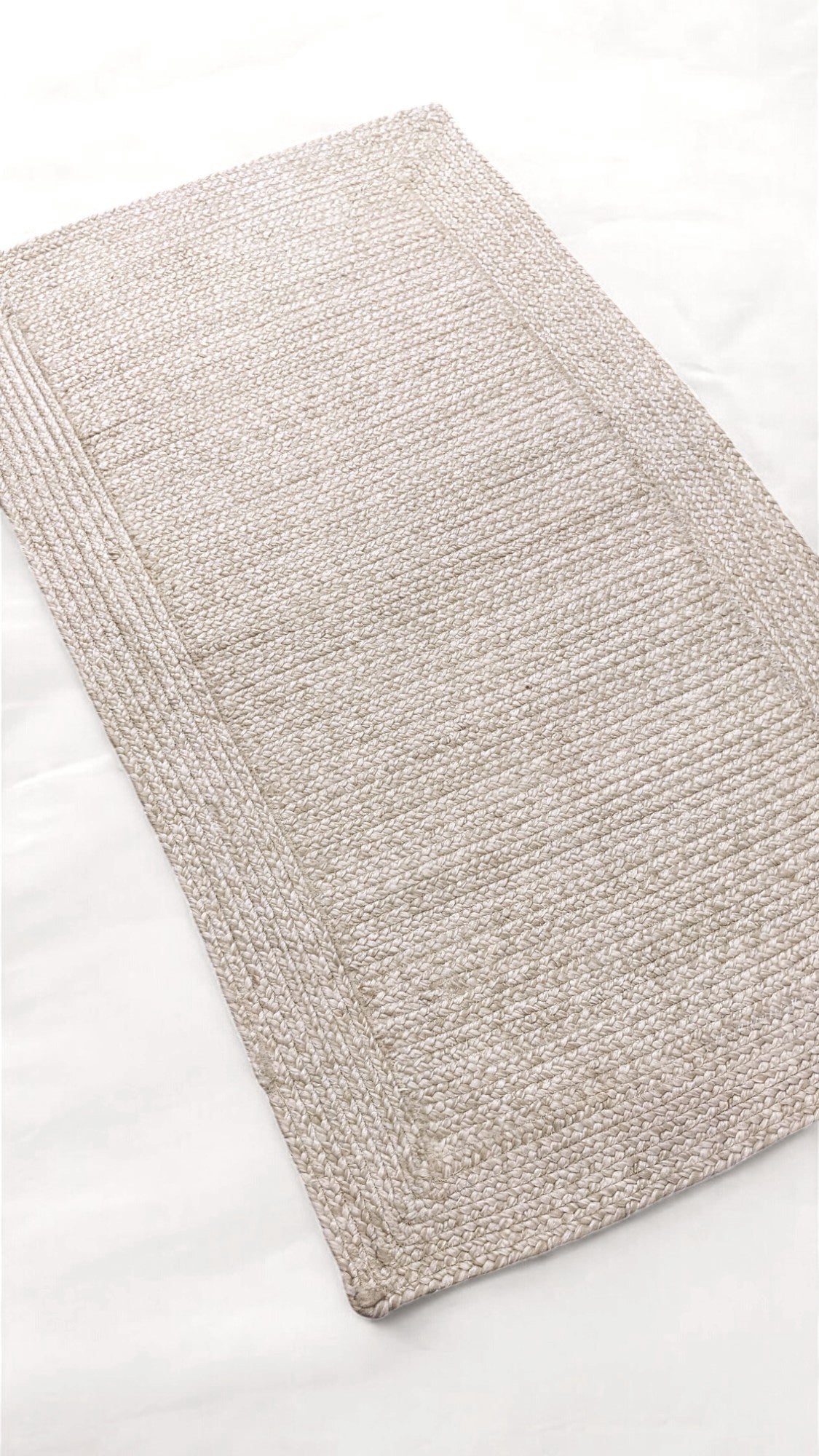 Braided Natural Jute Rug - 131 x 79 cm