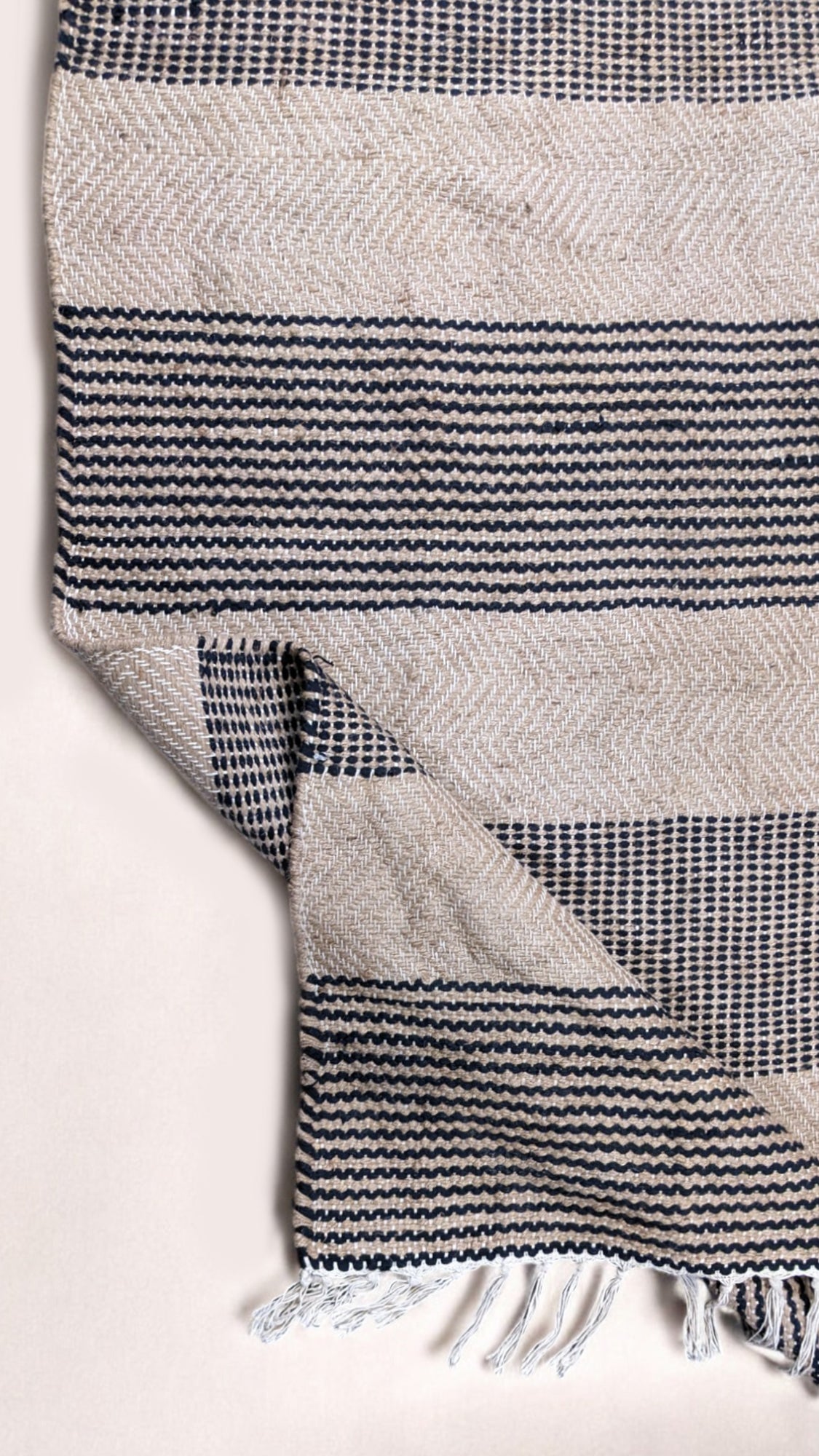 Flatweave Natural Jute Rug - 207 x 140 cm