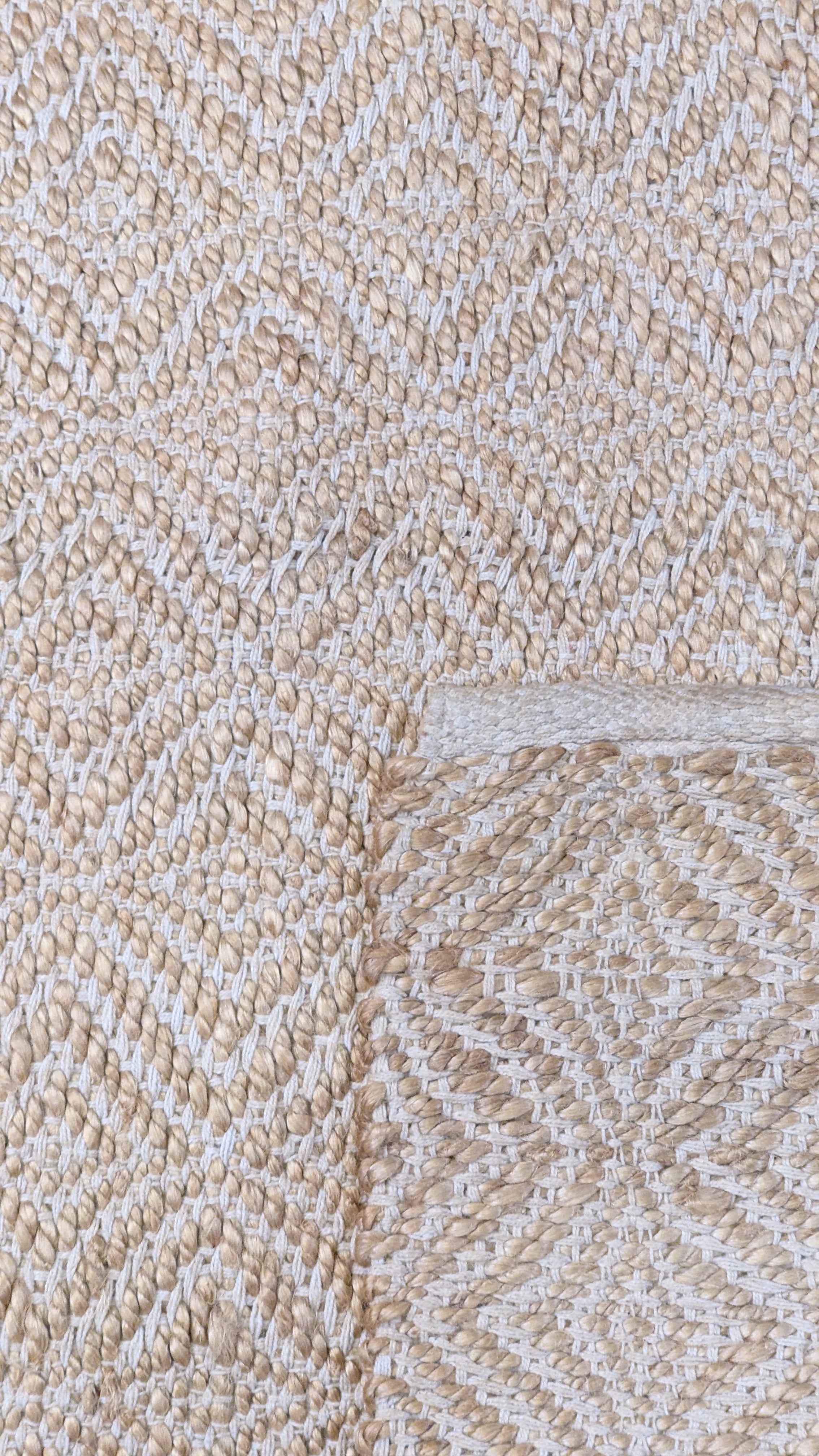 Loop Natural Jute Rug - 189 × 126 cm
