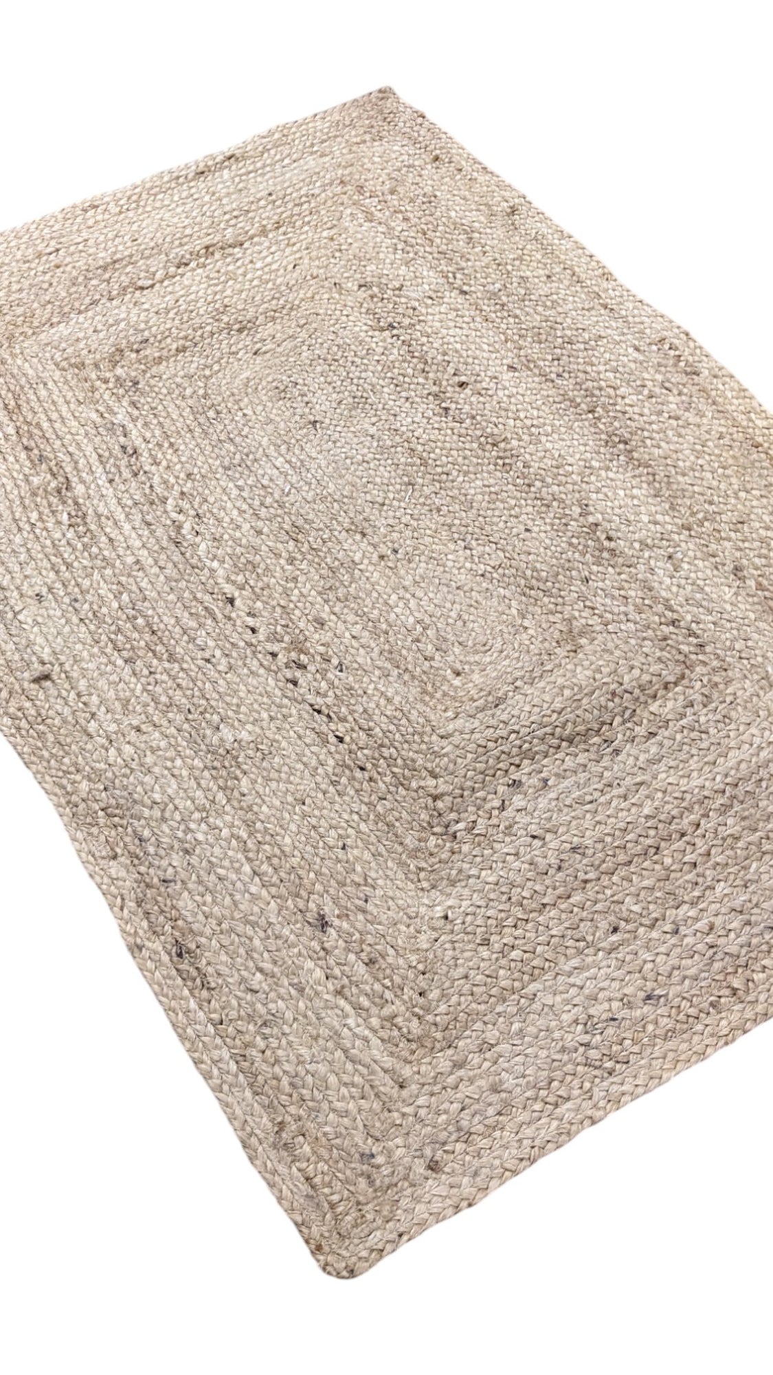 Braided Natural Jute Rug - 122 × 85 cm