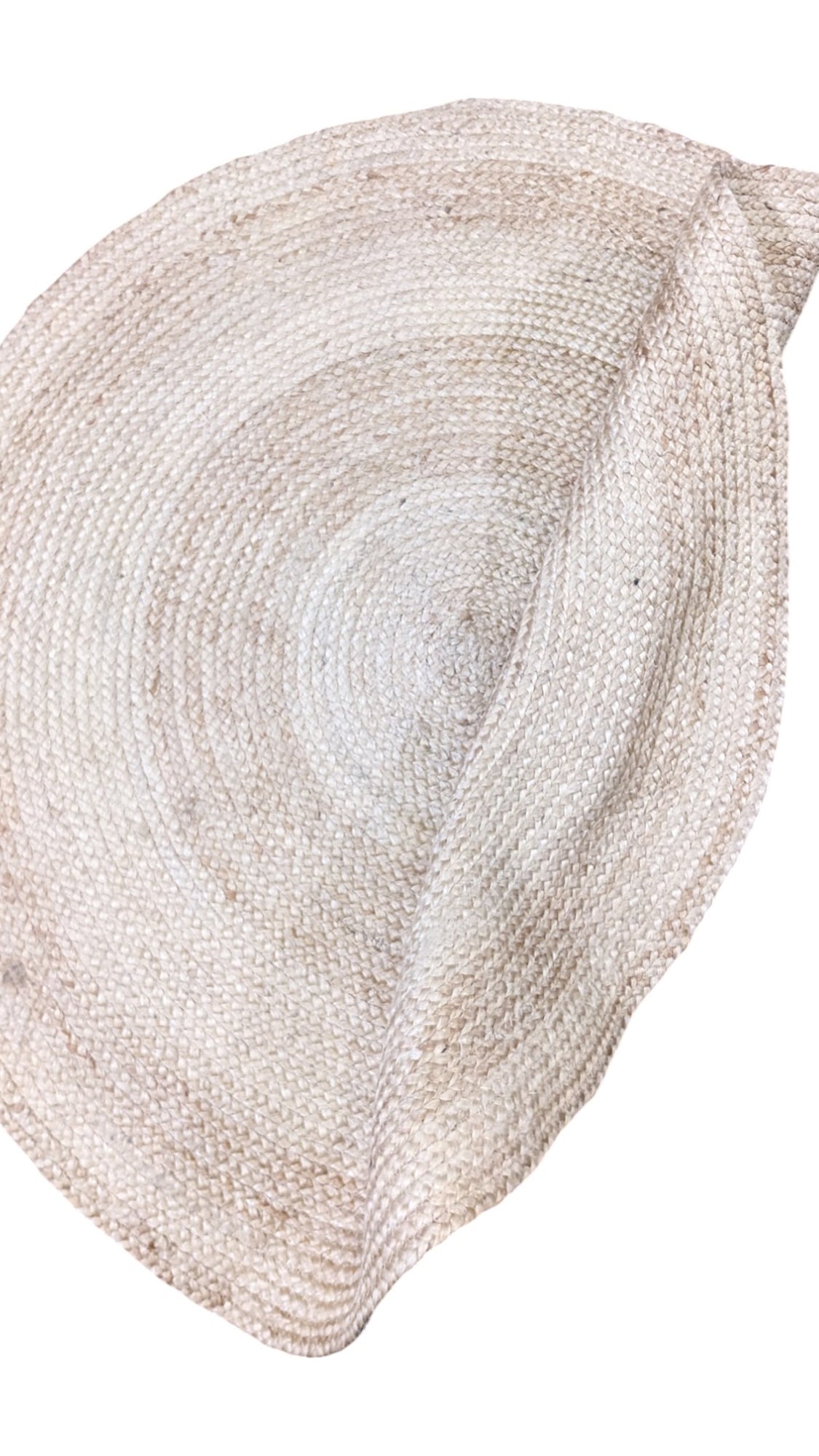 Braided Natural Jute Rug - 119 x 119 cm