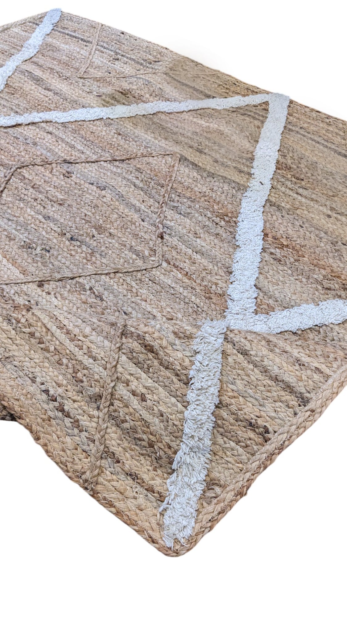 Braided Natural Jute Rug - 174 × 134 cm