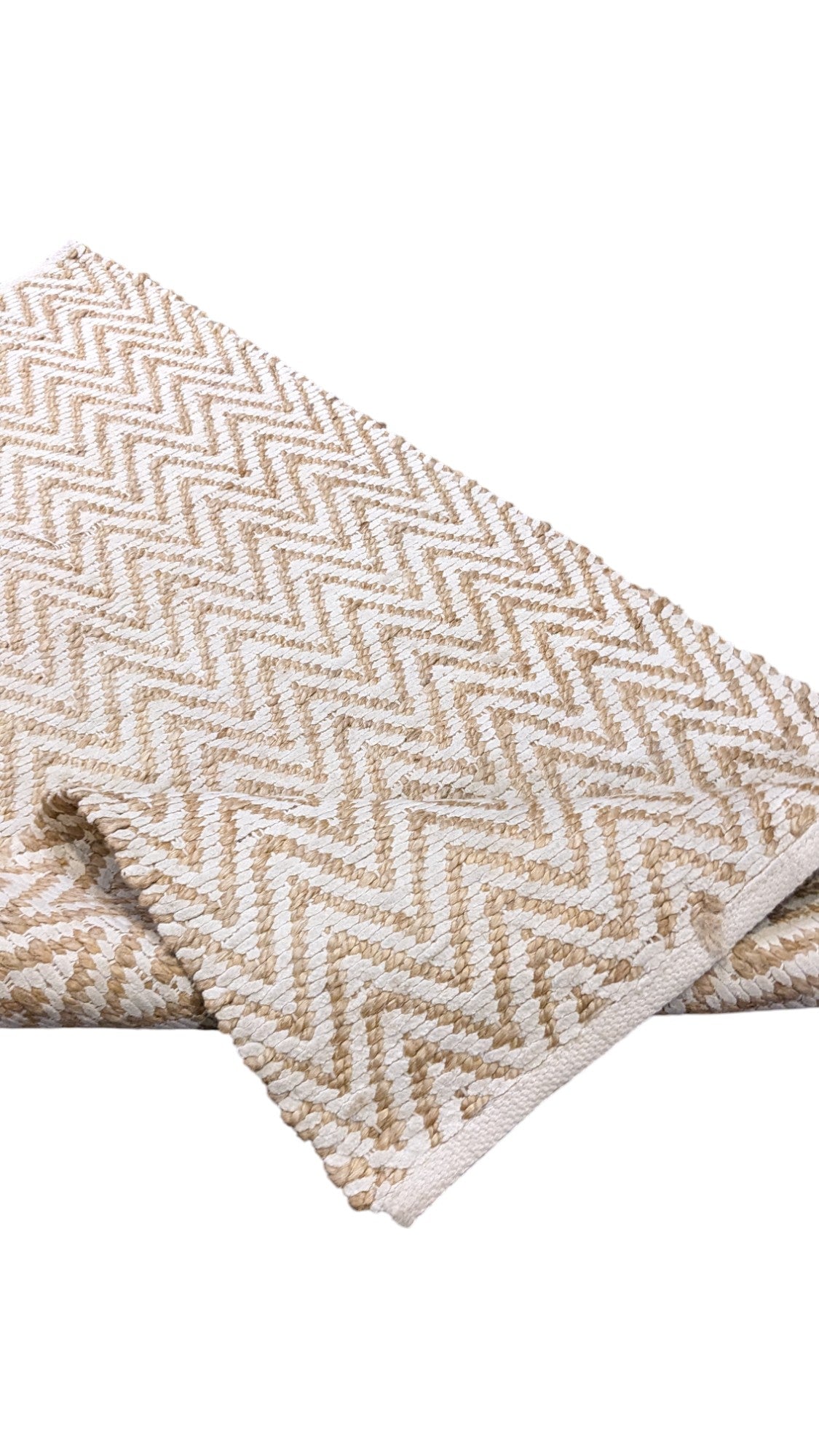 Braided Natural Jute Rug - 95 x 64 cm