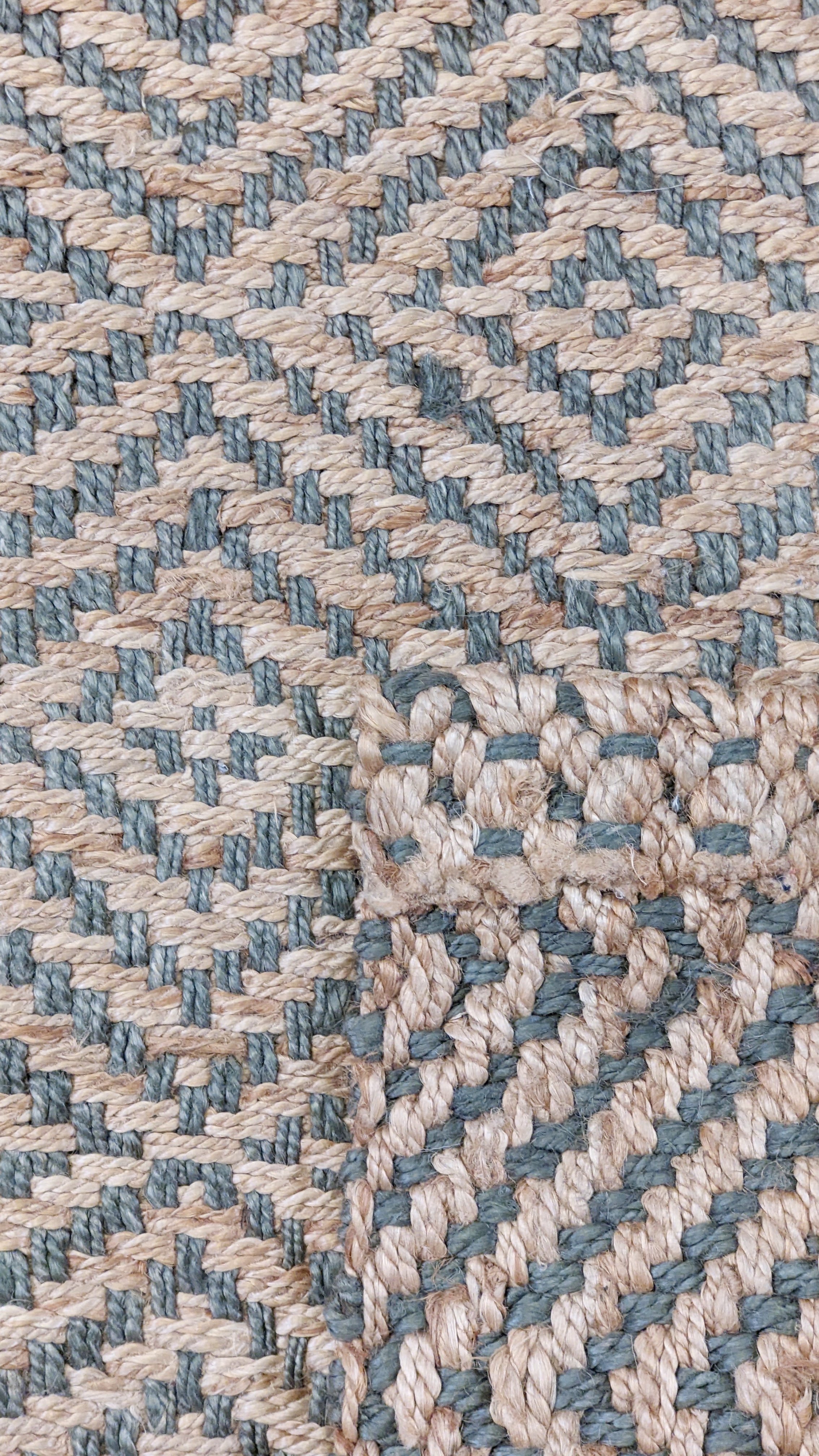 Loop Natural Jute Rug - 223 x 85 cm
