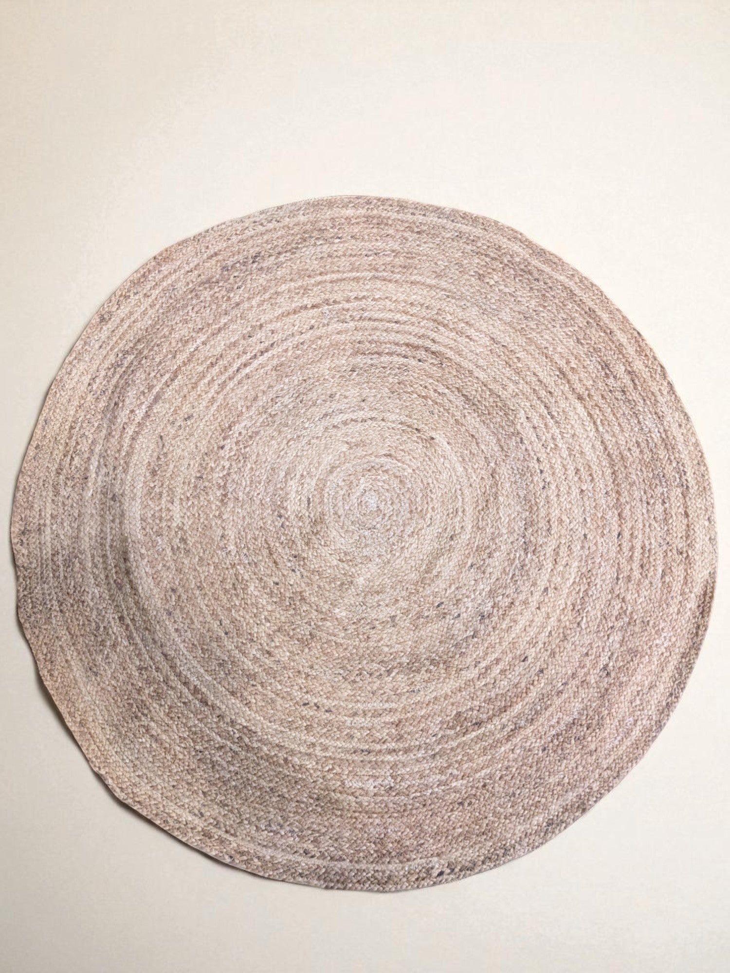 Braided Natural Round Jute Rug - 122 x 122 cm
