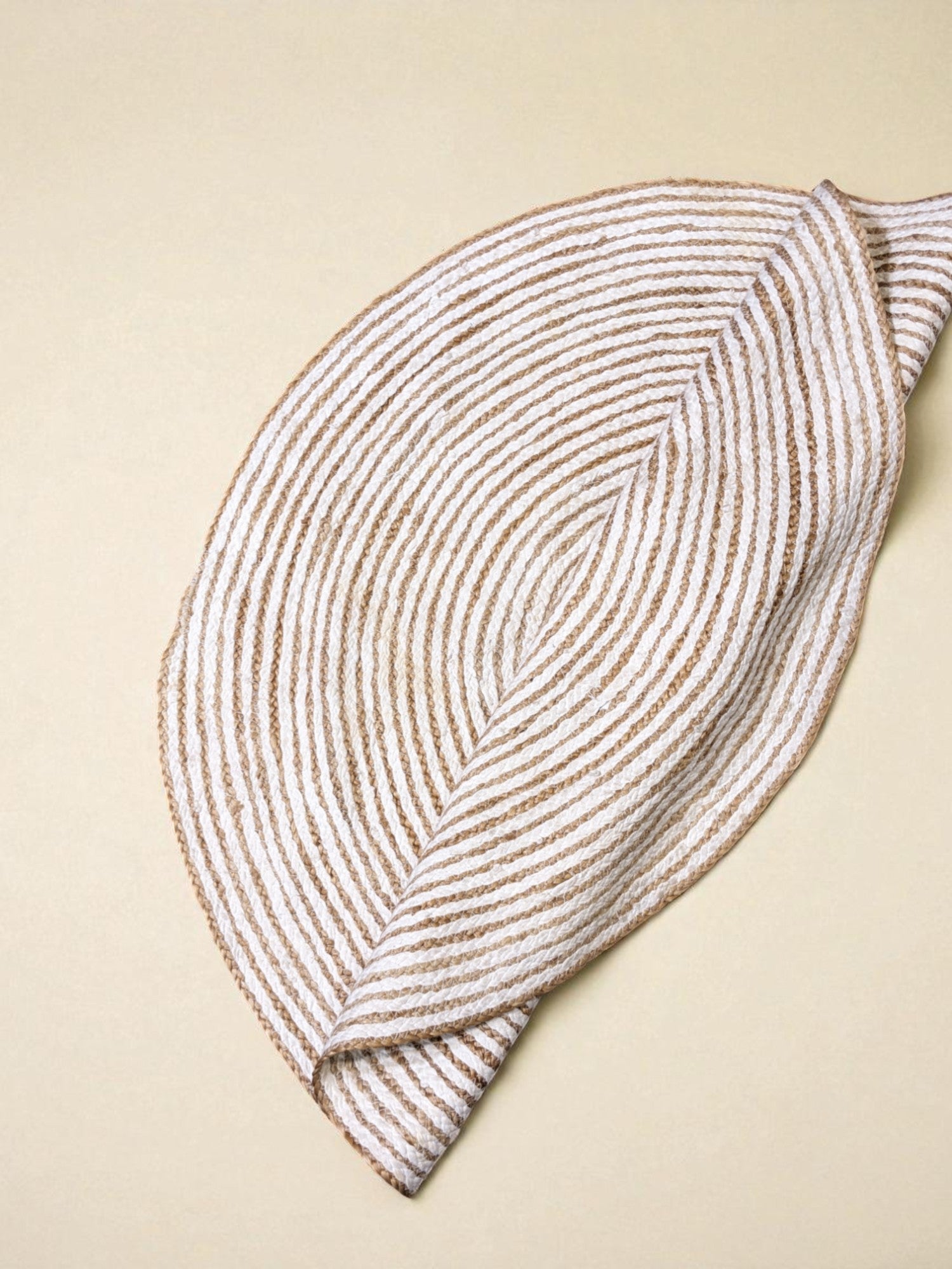 Braided Natural Round Jute Rug - 101 x 101 cm